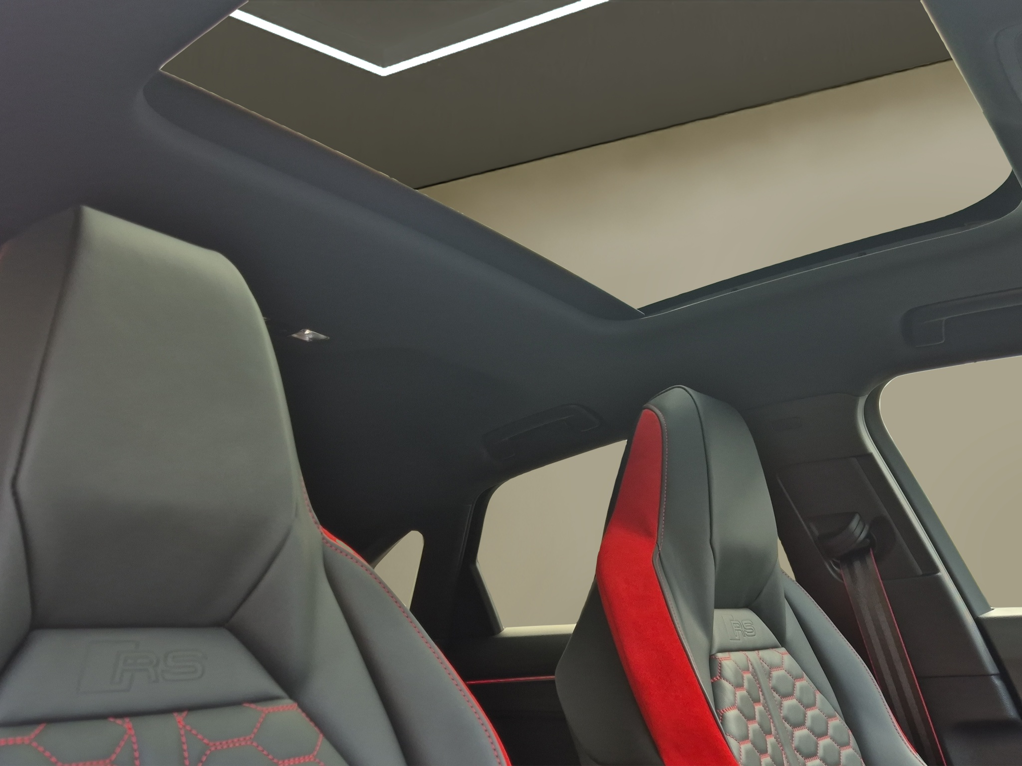 listing desktop thumbnail image 22