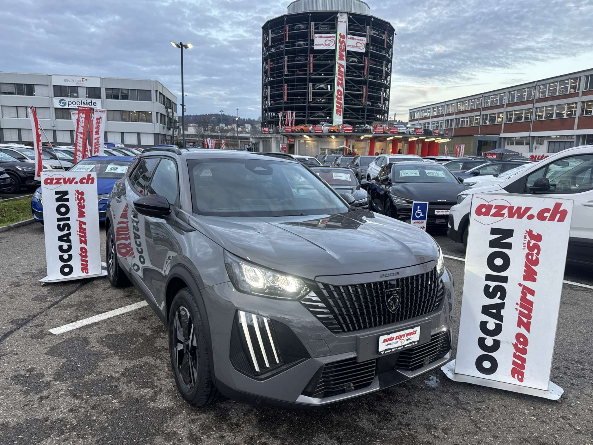 listing desktop thumbnail image 0