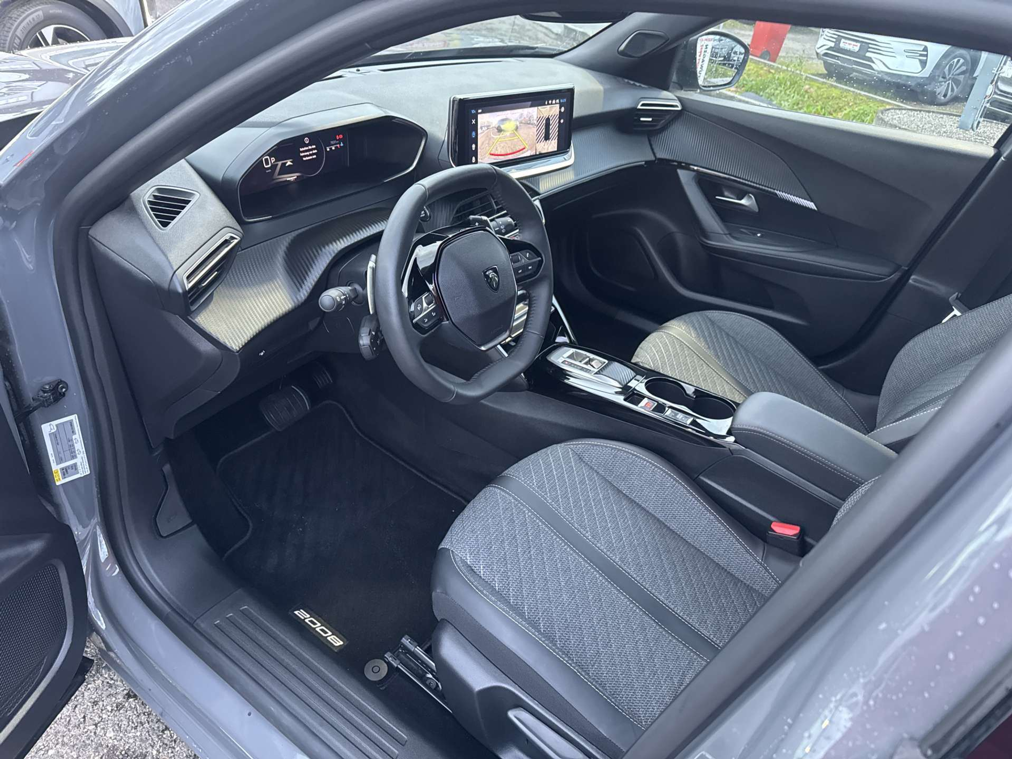 listing desktop thumbnail image 5