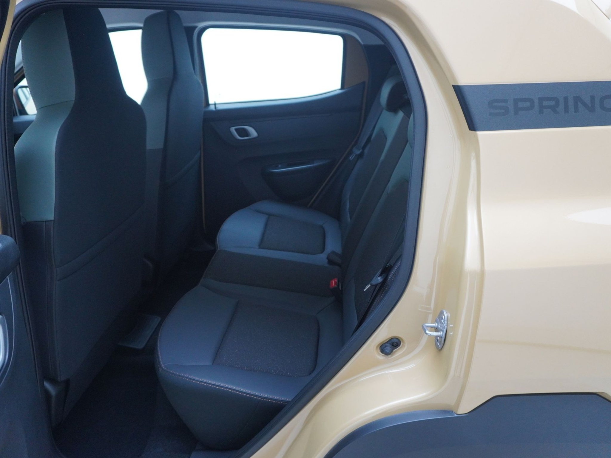 listing desktop thumbnail image 13