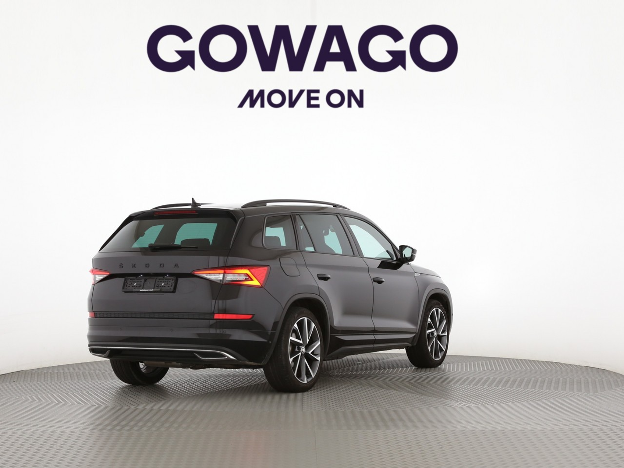 listing desktop thumbnail image 1