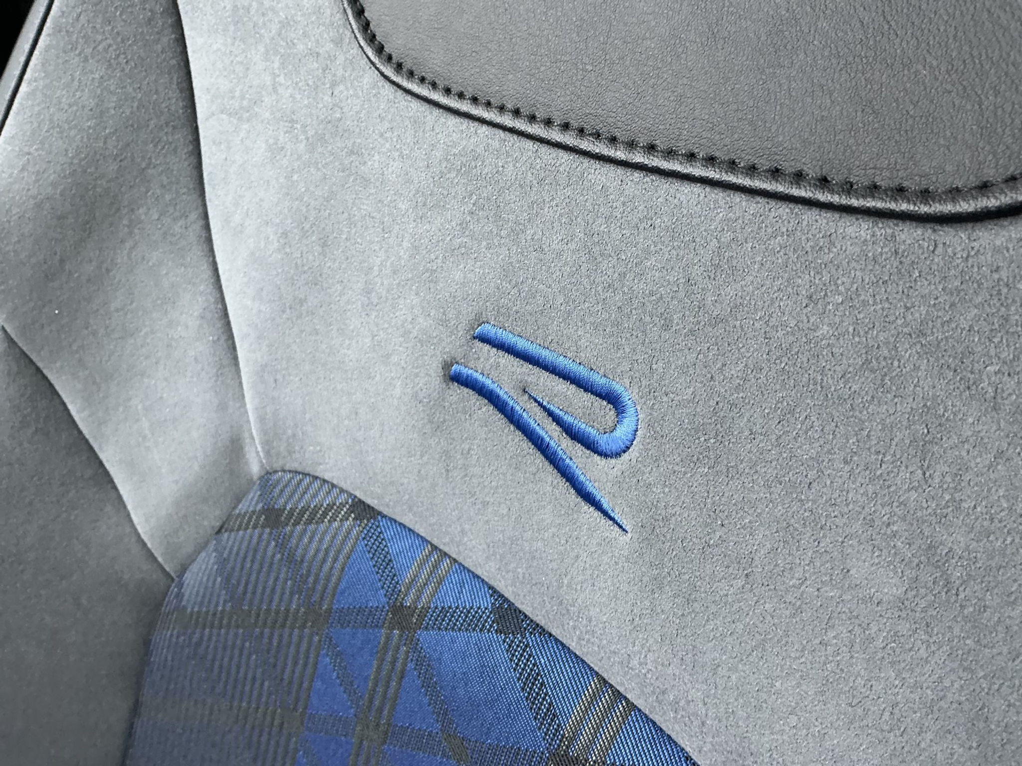 listing desktop thumbnail image 25