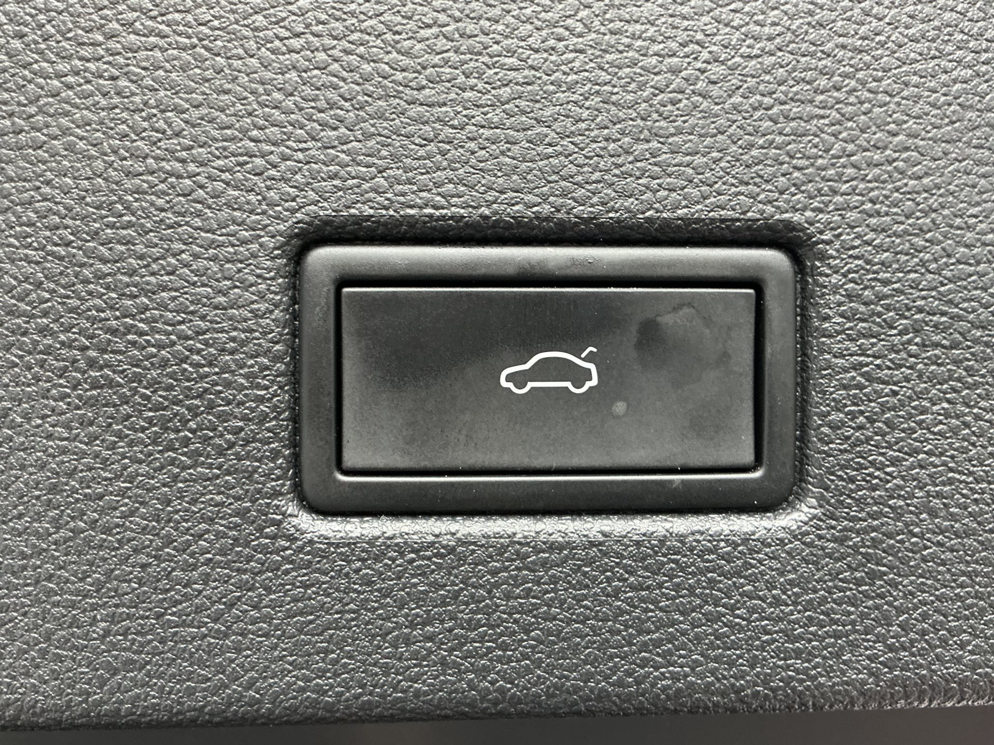 listing desktop thumbnail image 28