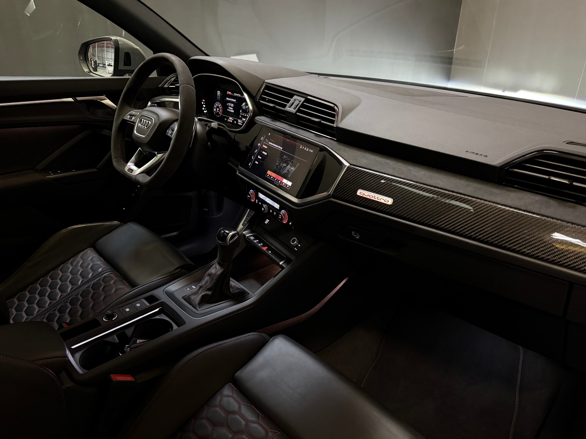 listing desktop thumbnail image 17