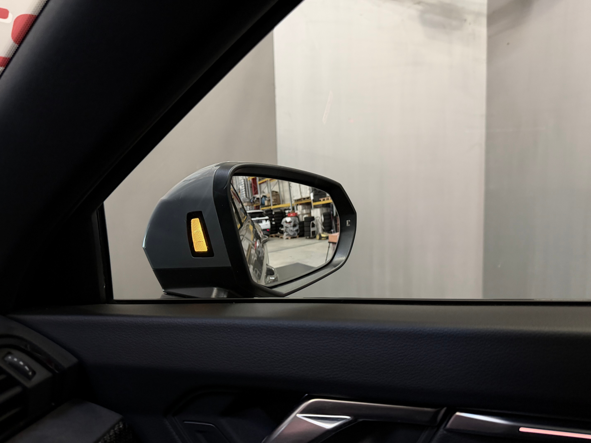 listing desktop thumbnail image 28