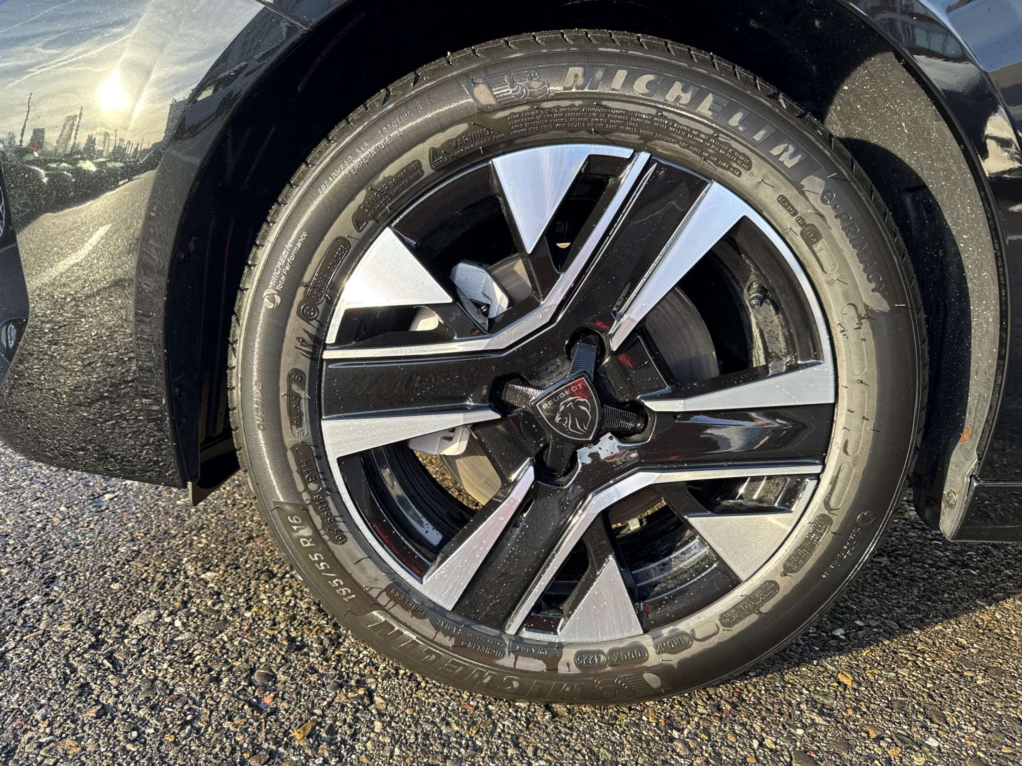 listing desktop thumbnail image 8