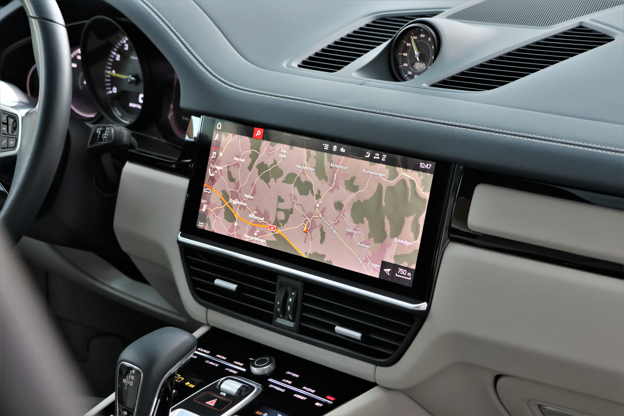 listing desktop thumbnail image 19