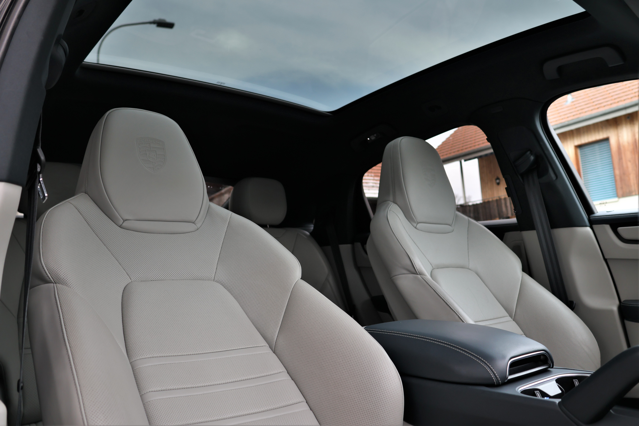 listing desktop thumbnail image 21