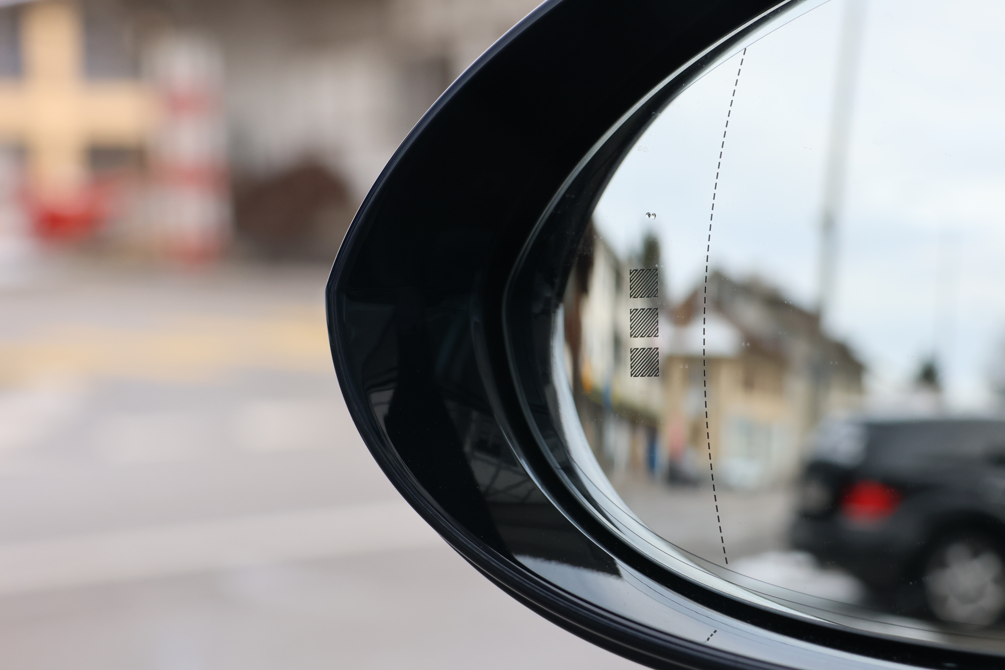 listing desktop thumbnail image 26