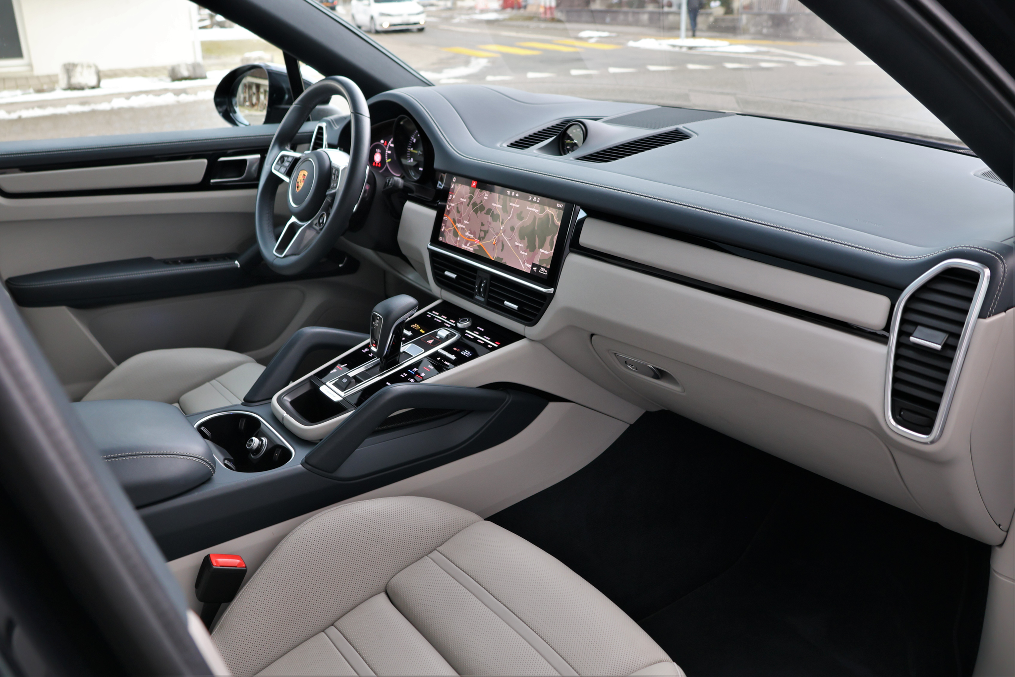 listing desktop thumbnail image 18