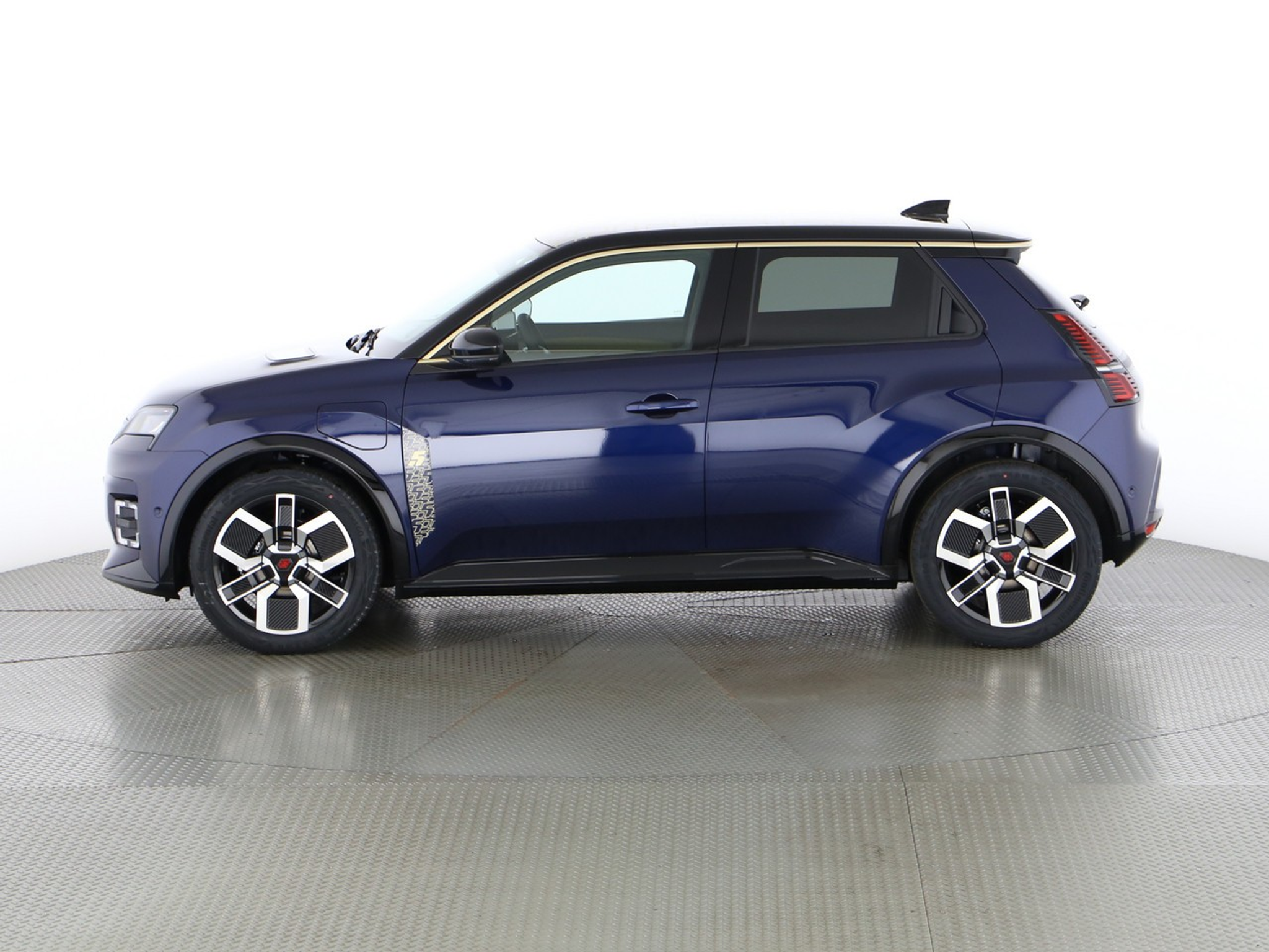 listing desktop thumbnail image 1