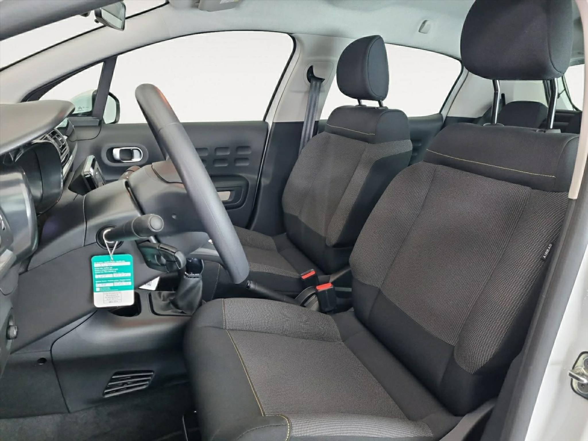 listing desktop thumbnail image 4