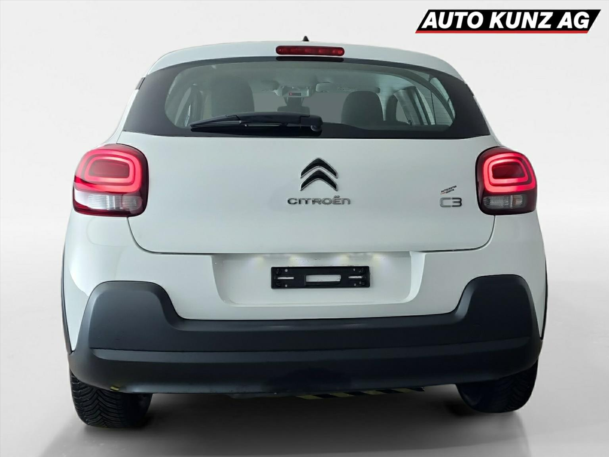 listing desktop thumbnail image 3