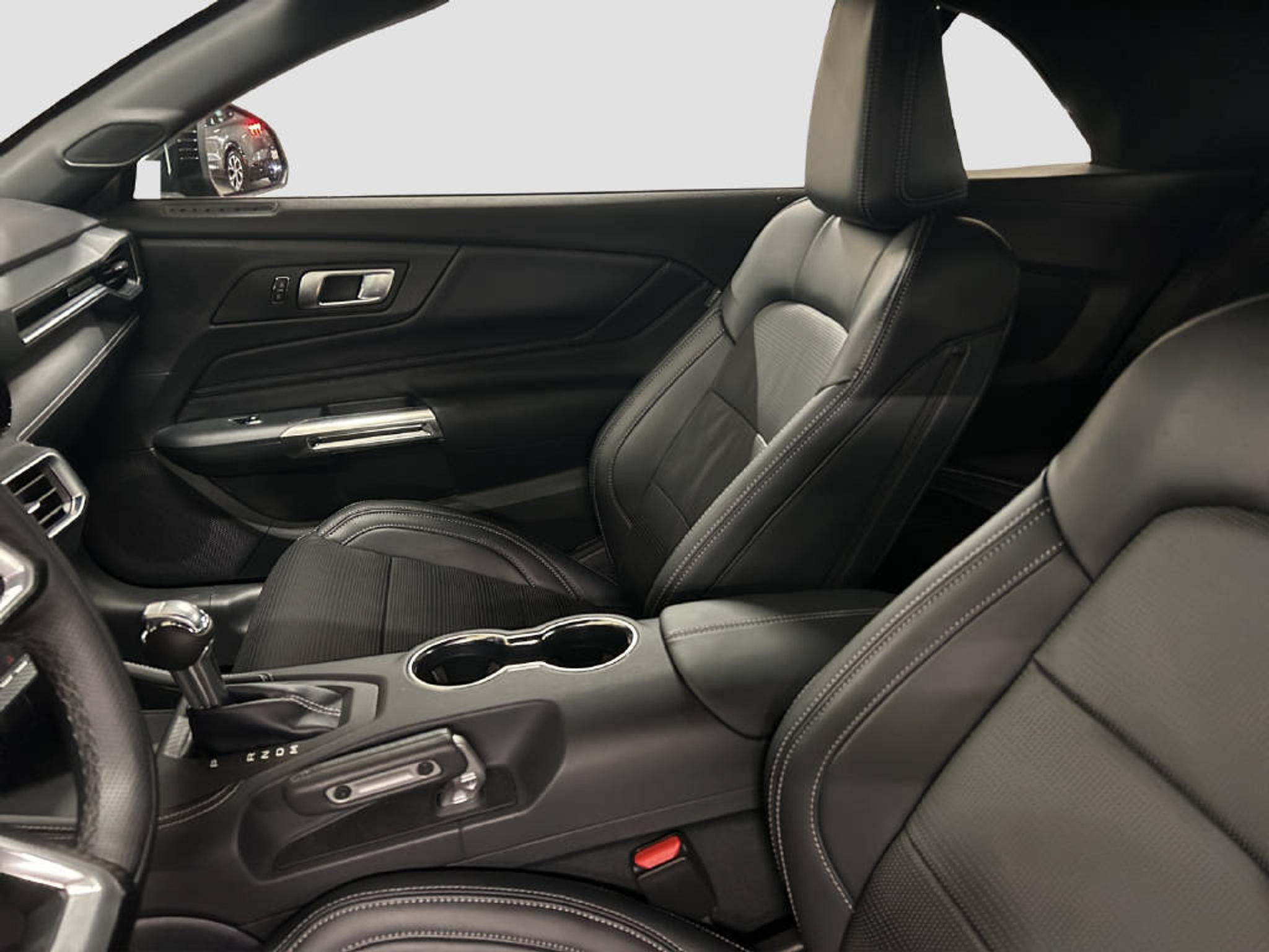 listing desktop thumbnail image 6