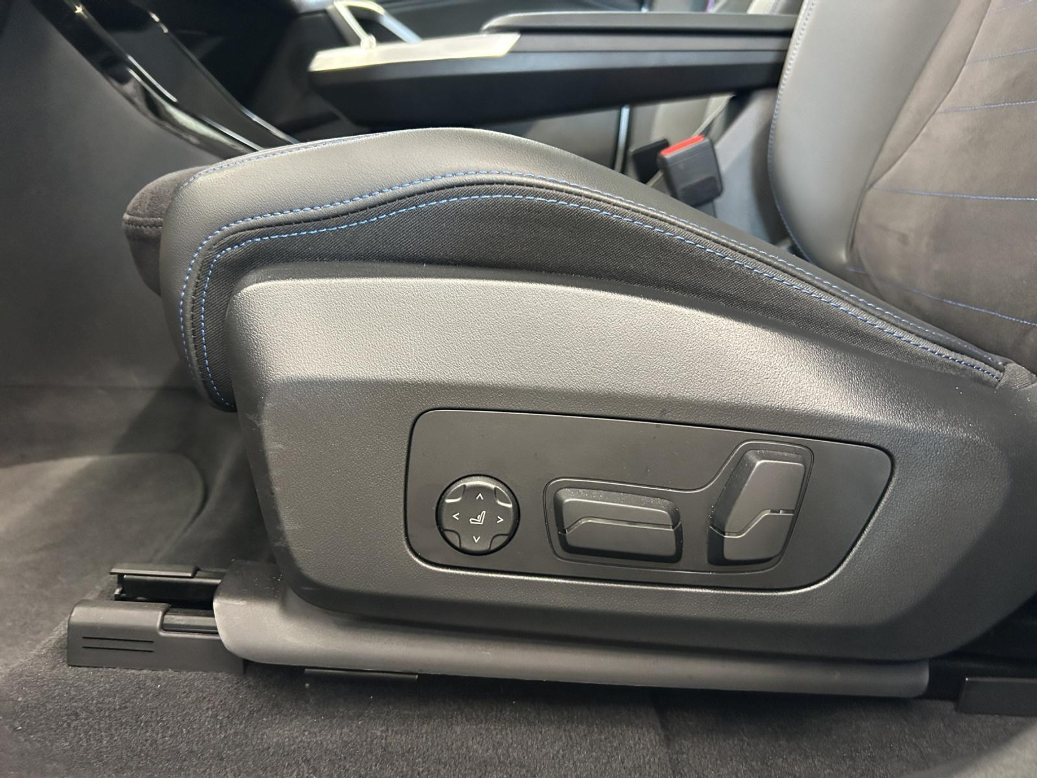 listing desktop thumbnail image 20