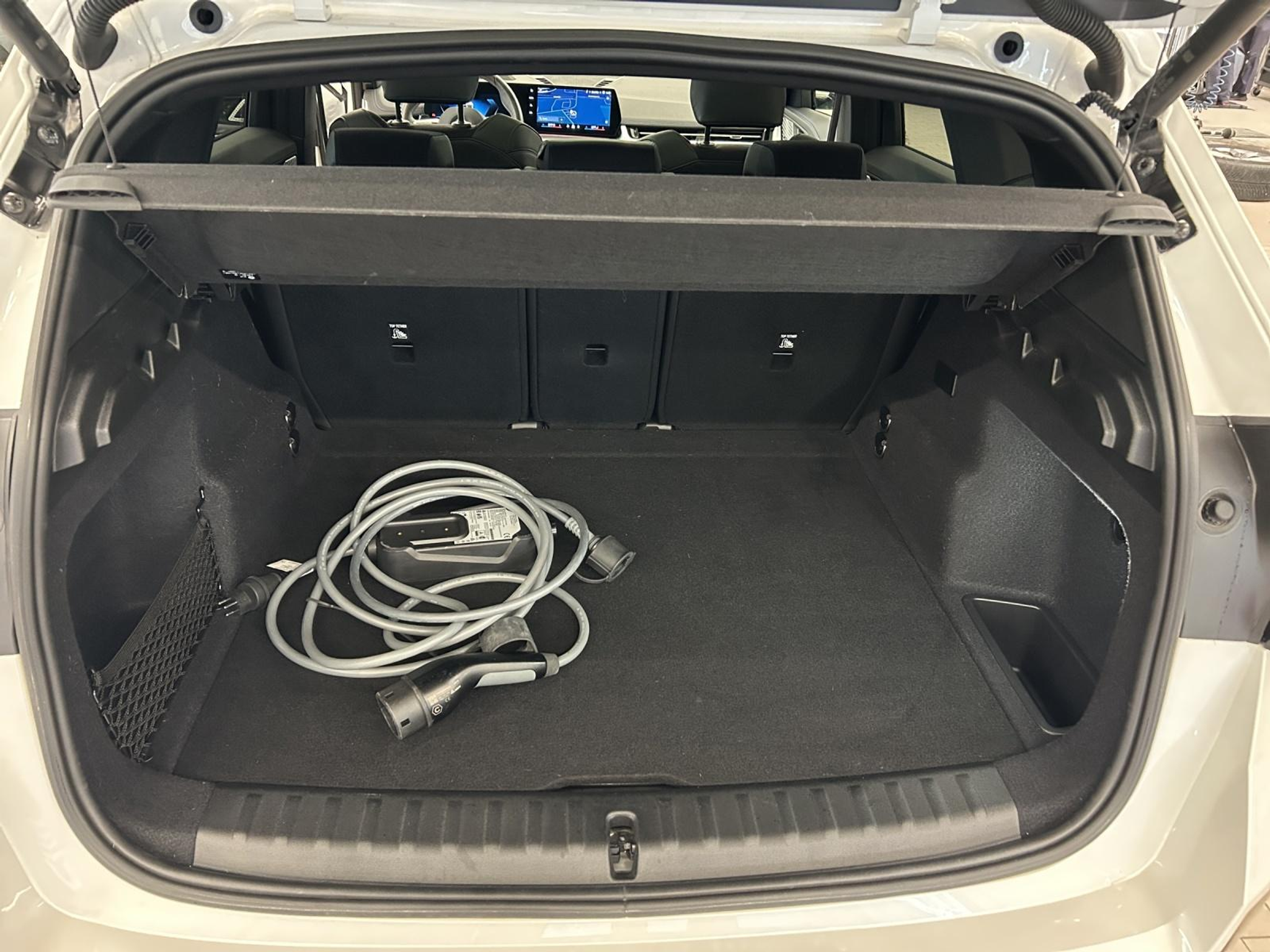 listing desktop thumbnail image 21