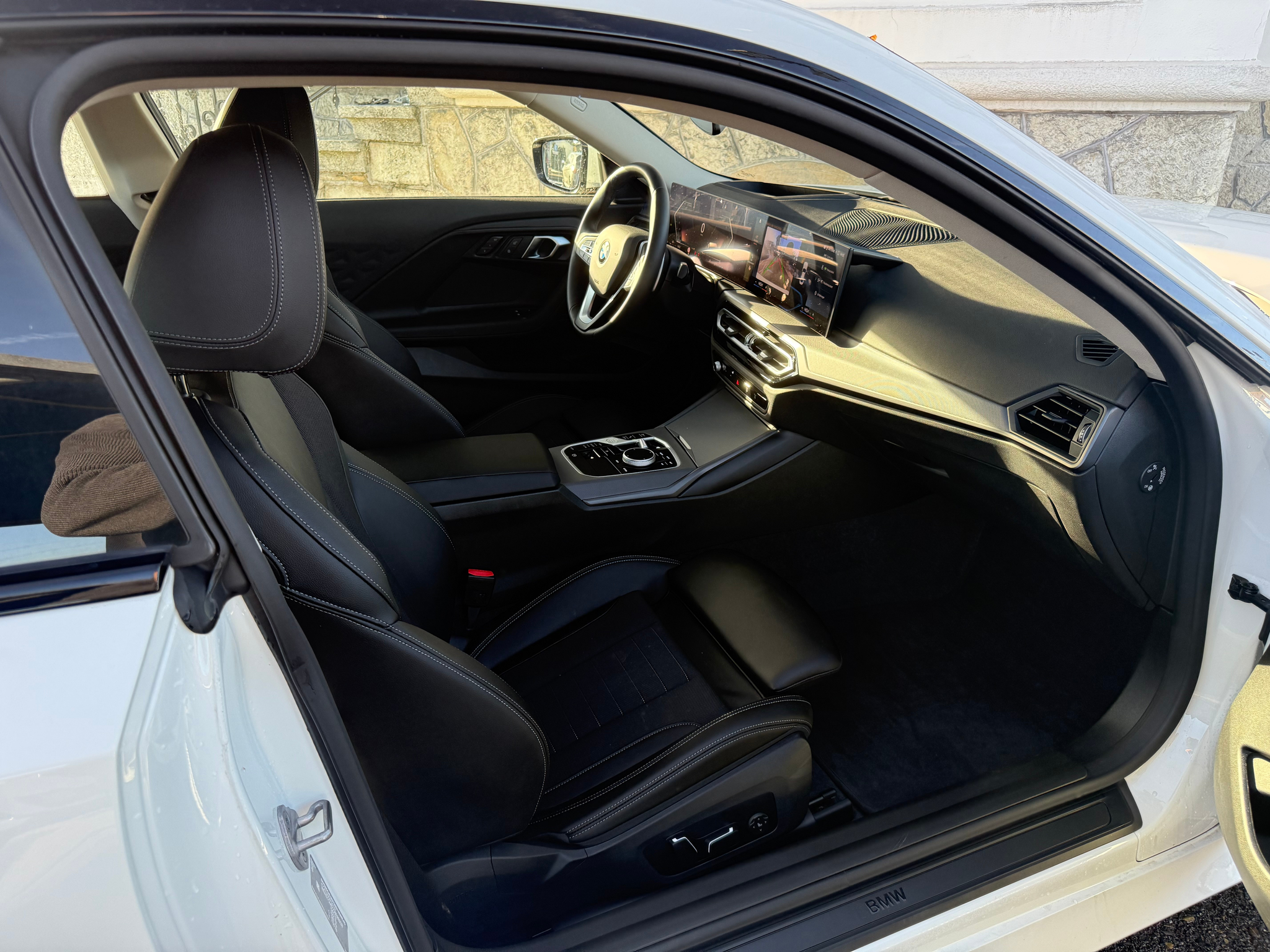 listing desktop thumbnail image 7