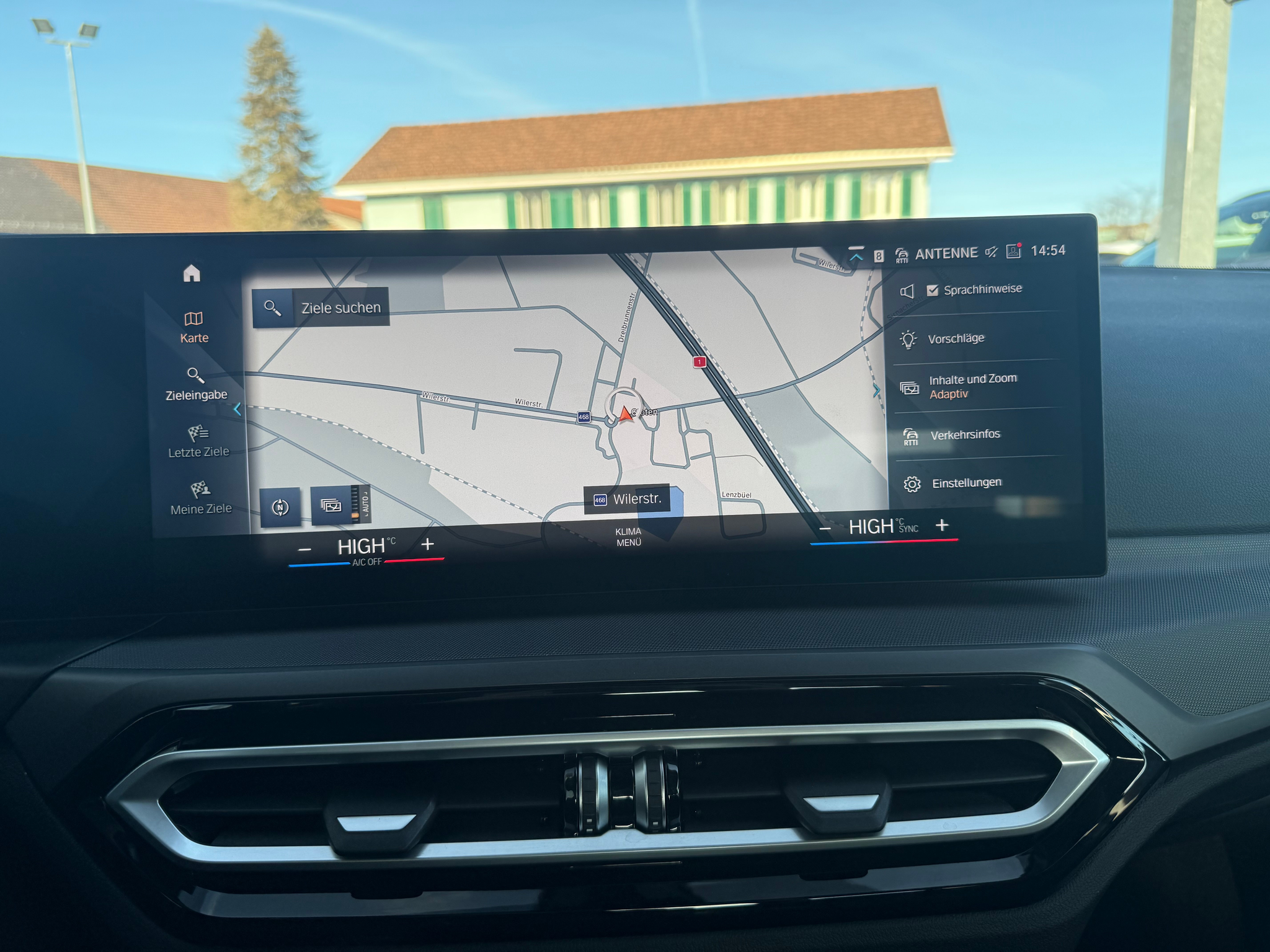 listing desktop thumbnail image 11