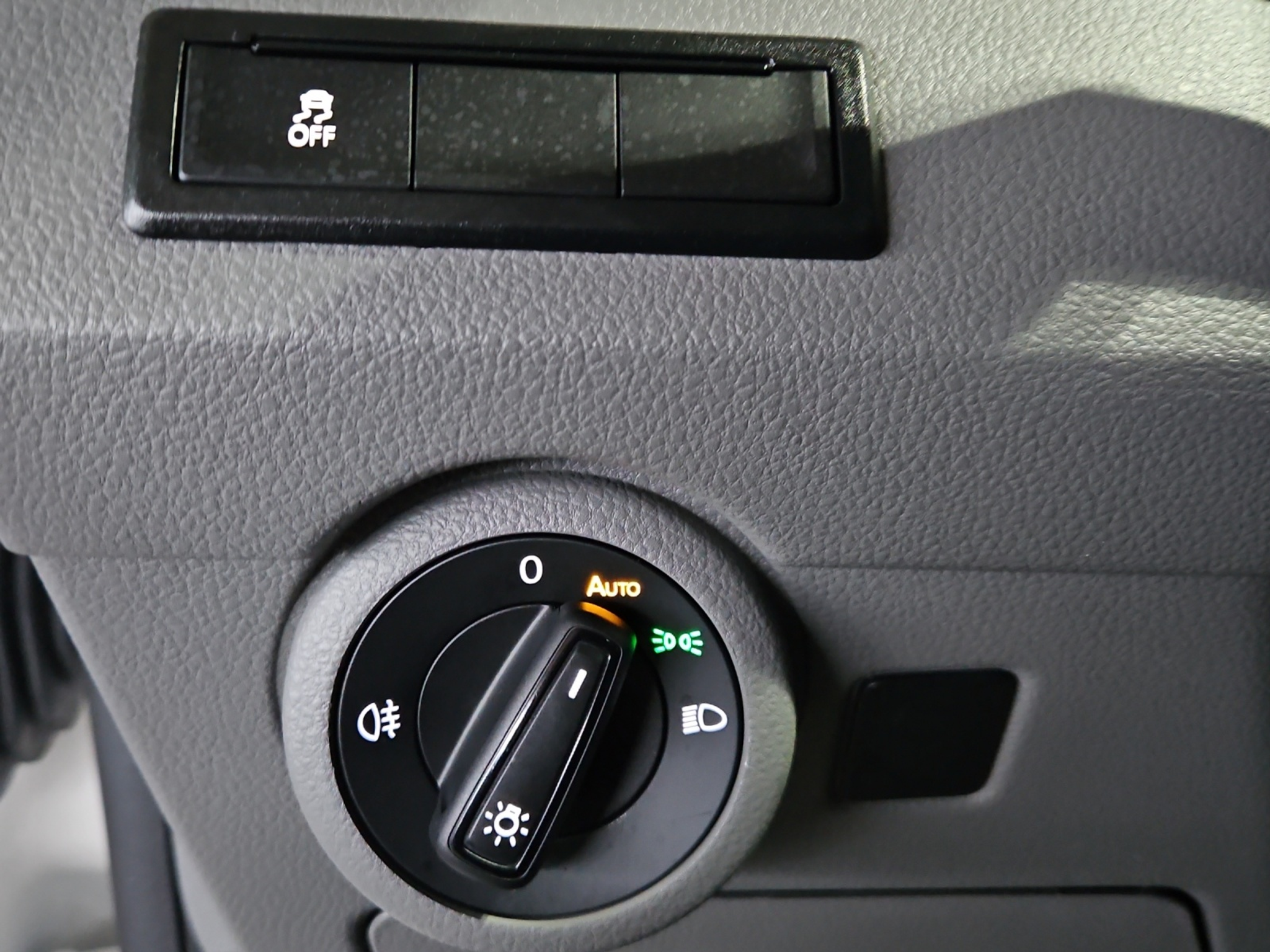 listing desktop thumbnail image 13