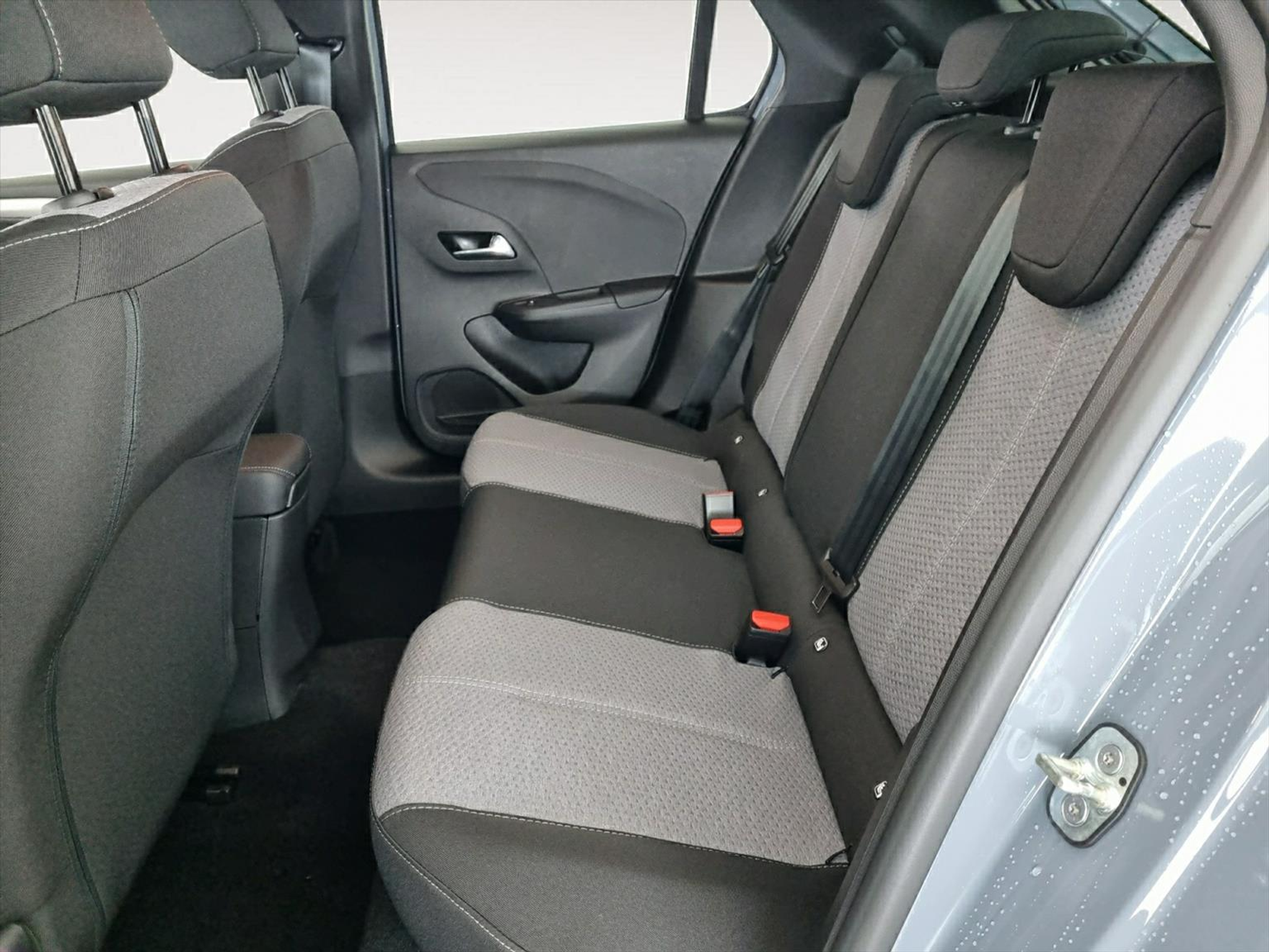 listing desktop thumbnail image 14