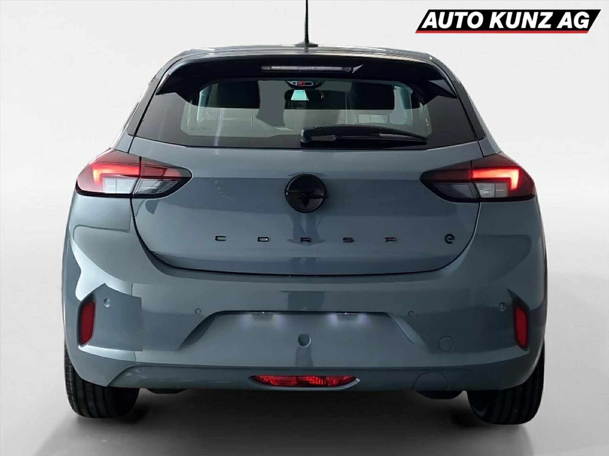 listing desktop thumbnail image 3