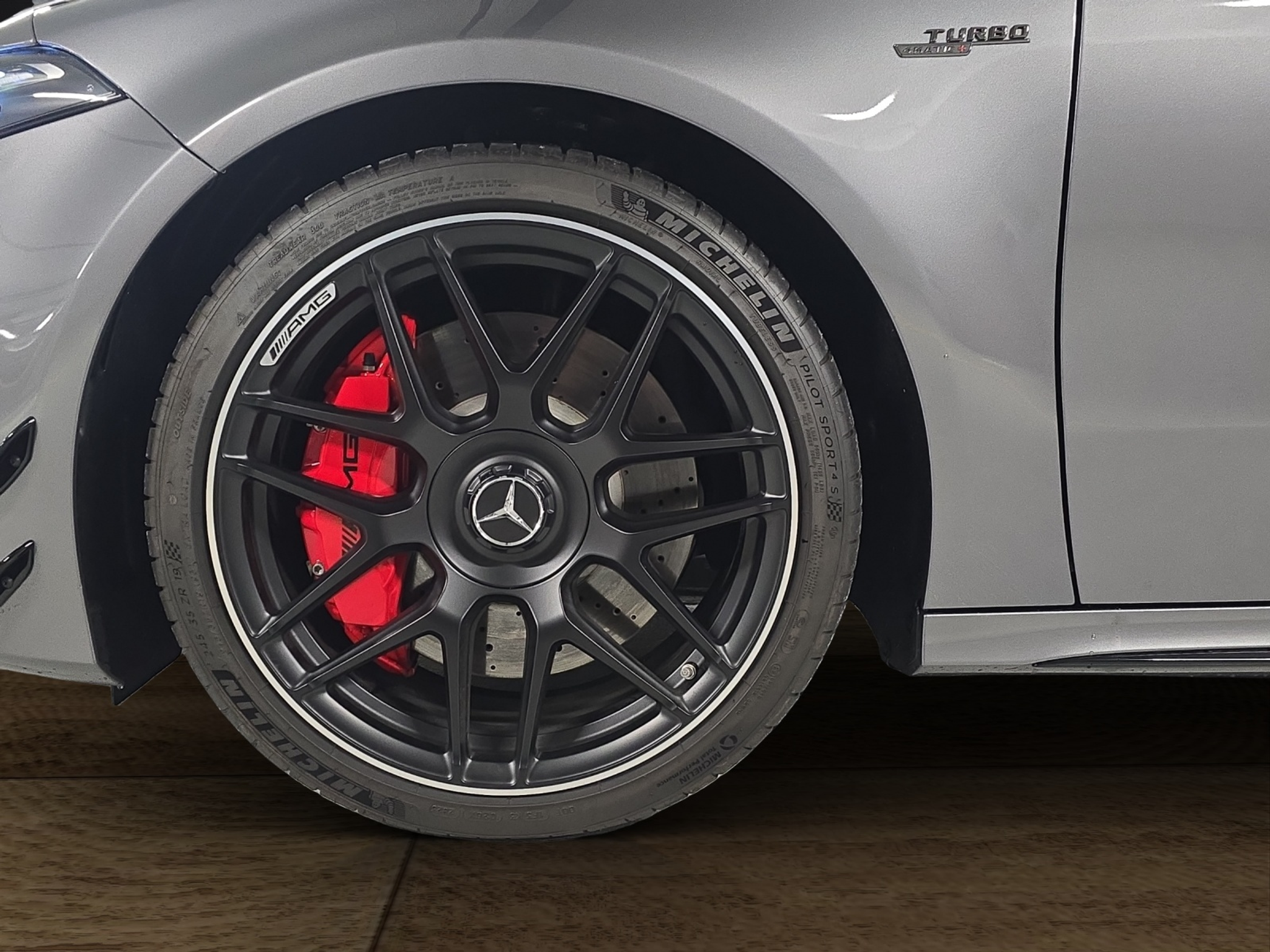 listing desktop thumbnail image 23