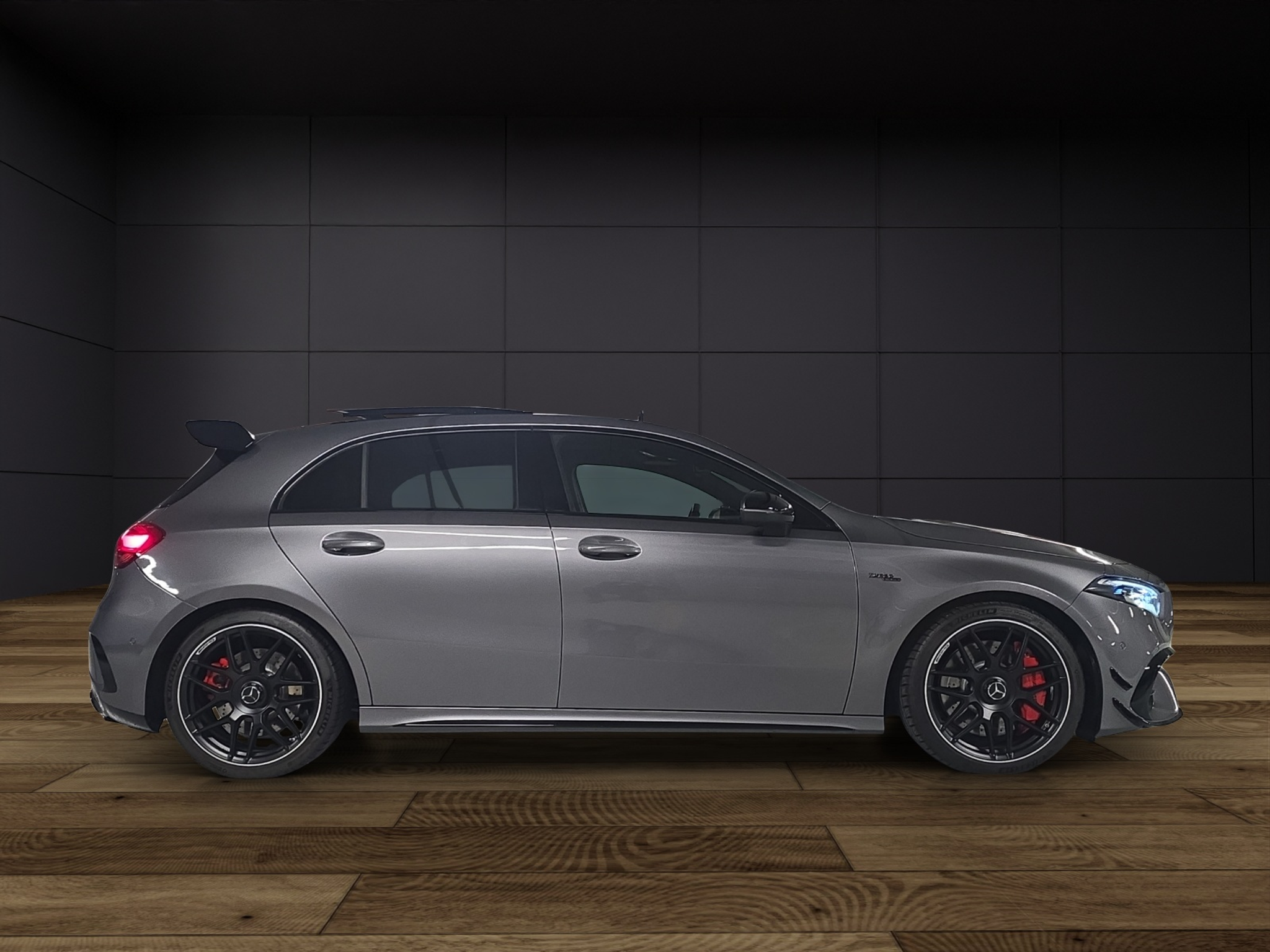 listing desktop thumbnail image 4