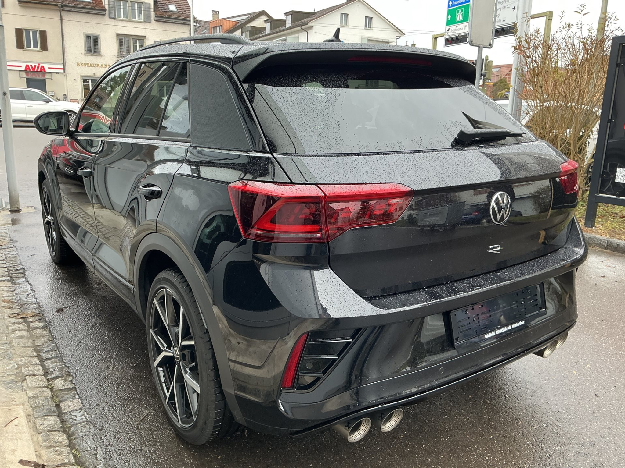 listing desktop thumbnail image 5