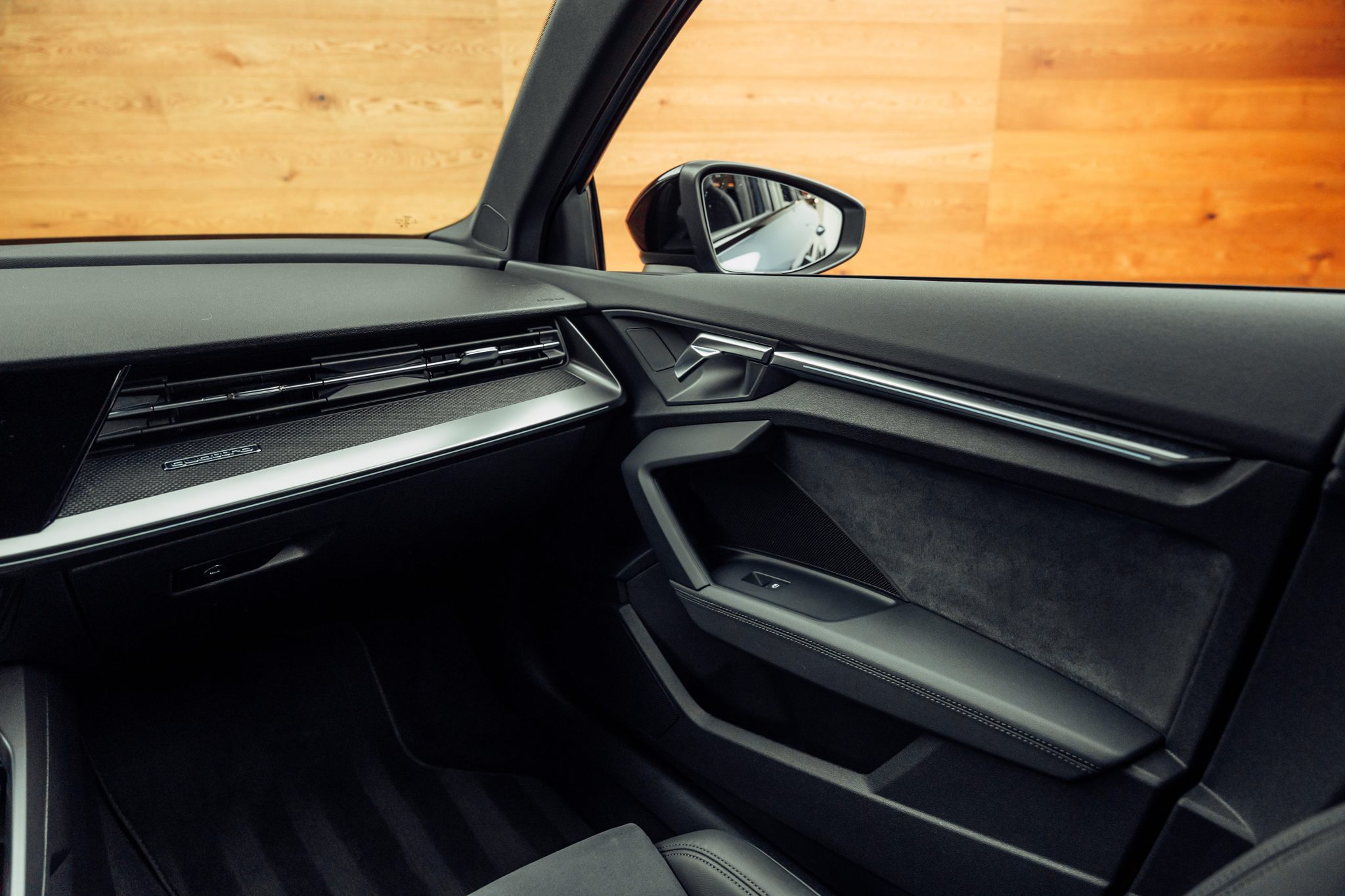 listing desktop thumbnail image 9