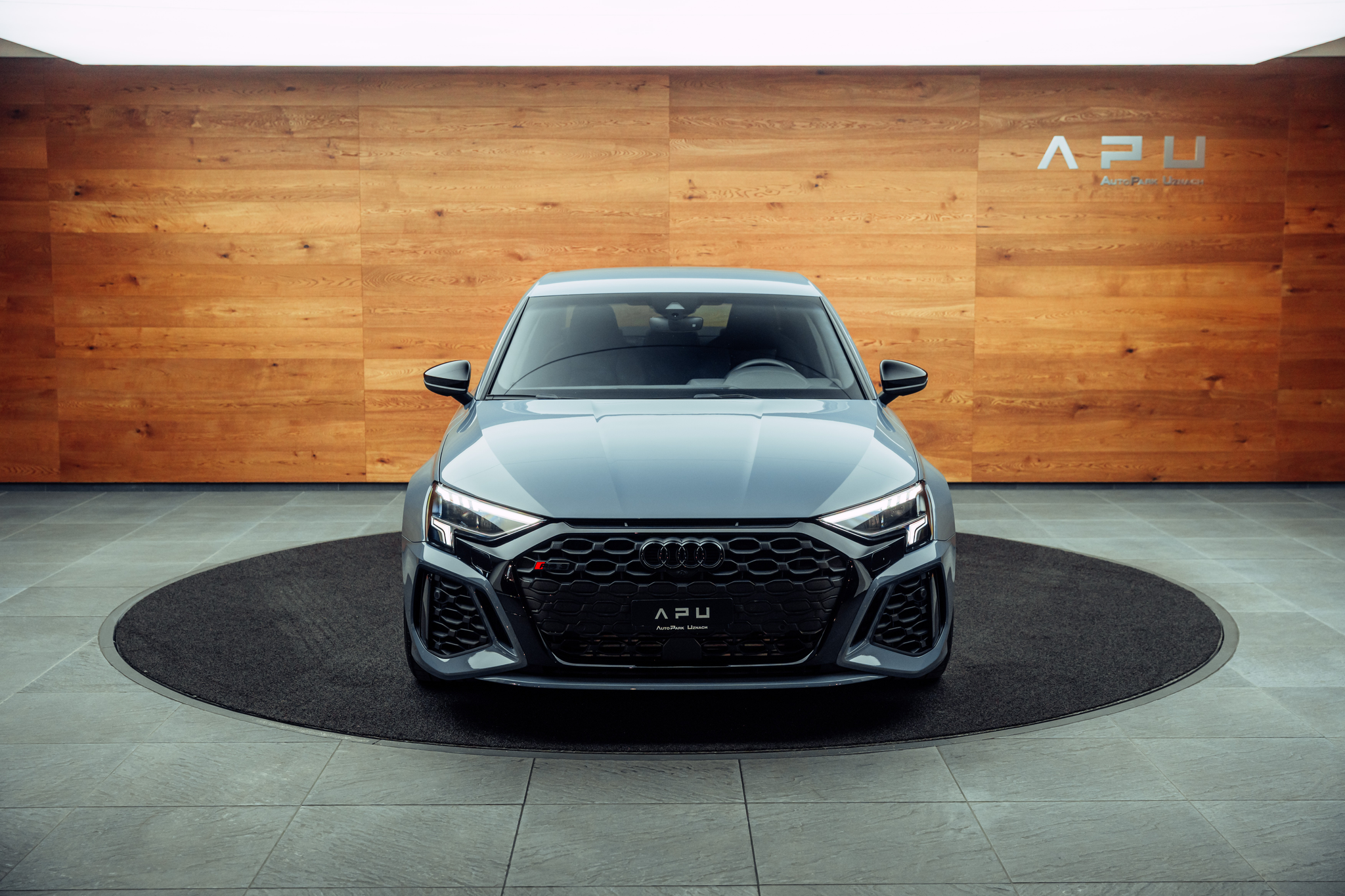 listing desktop thumbnail image 18