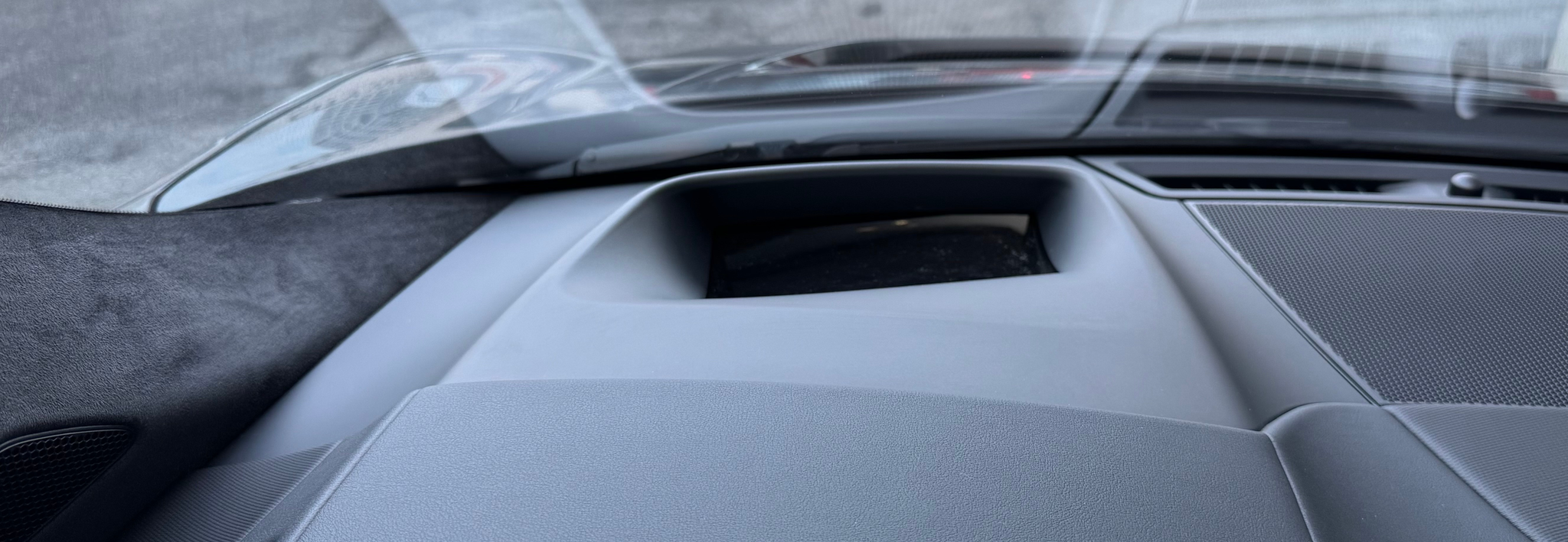 listing desktop thumbnail image 16