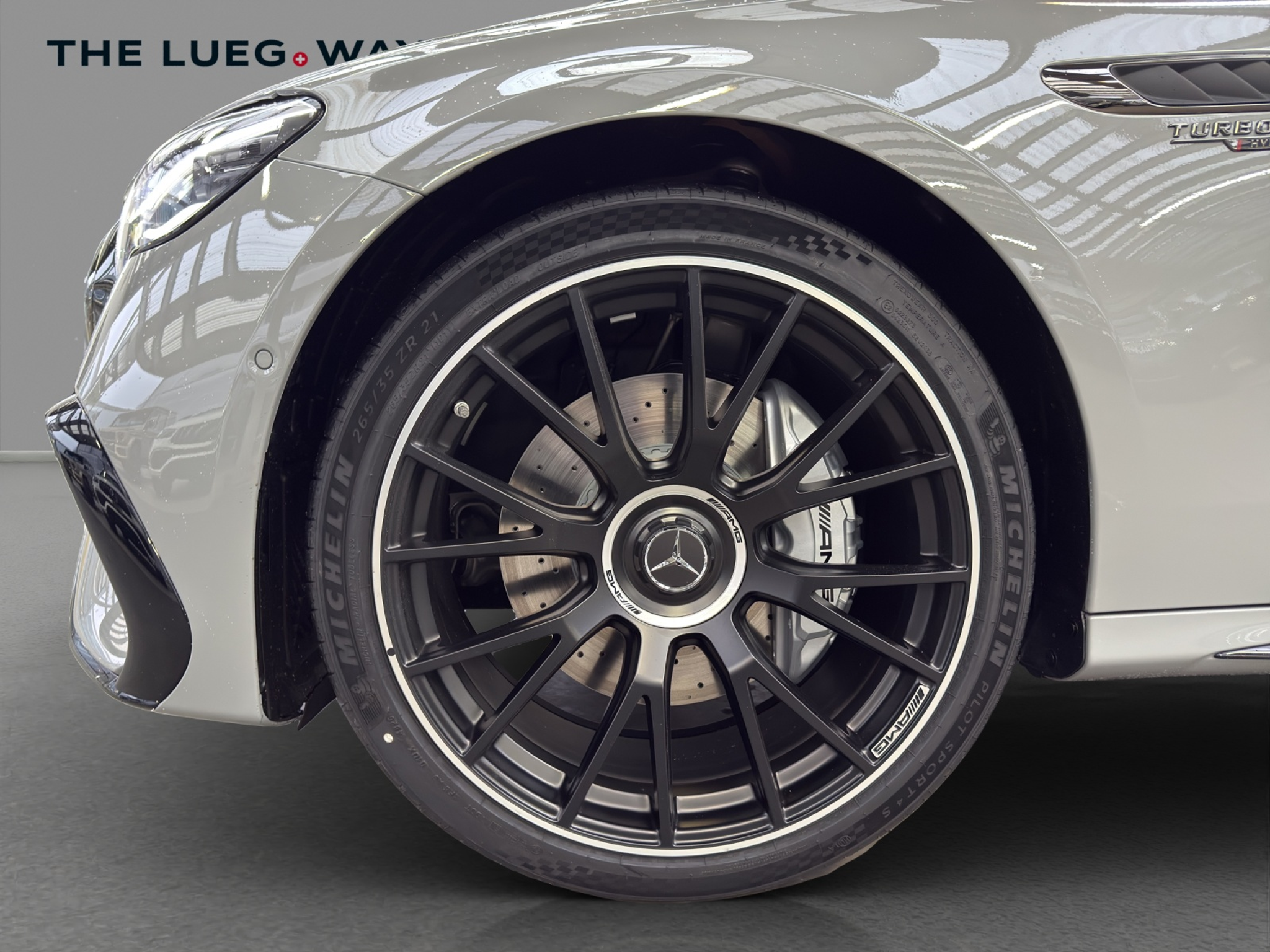 listing desktop thumbnail image 8