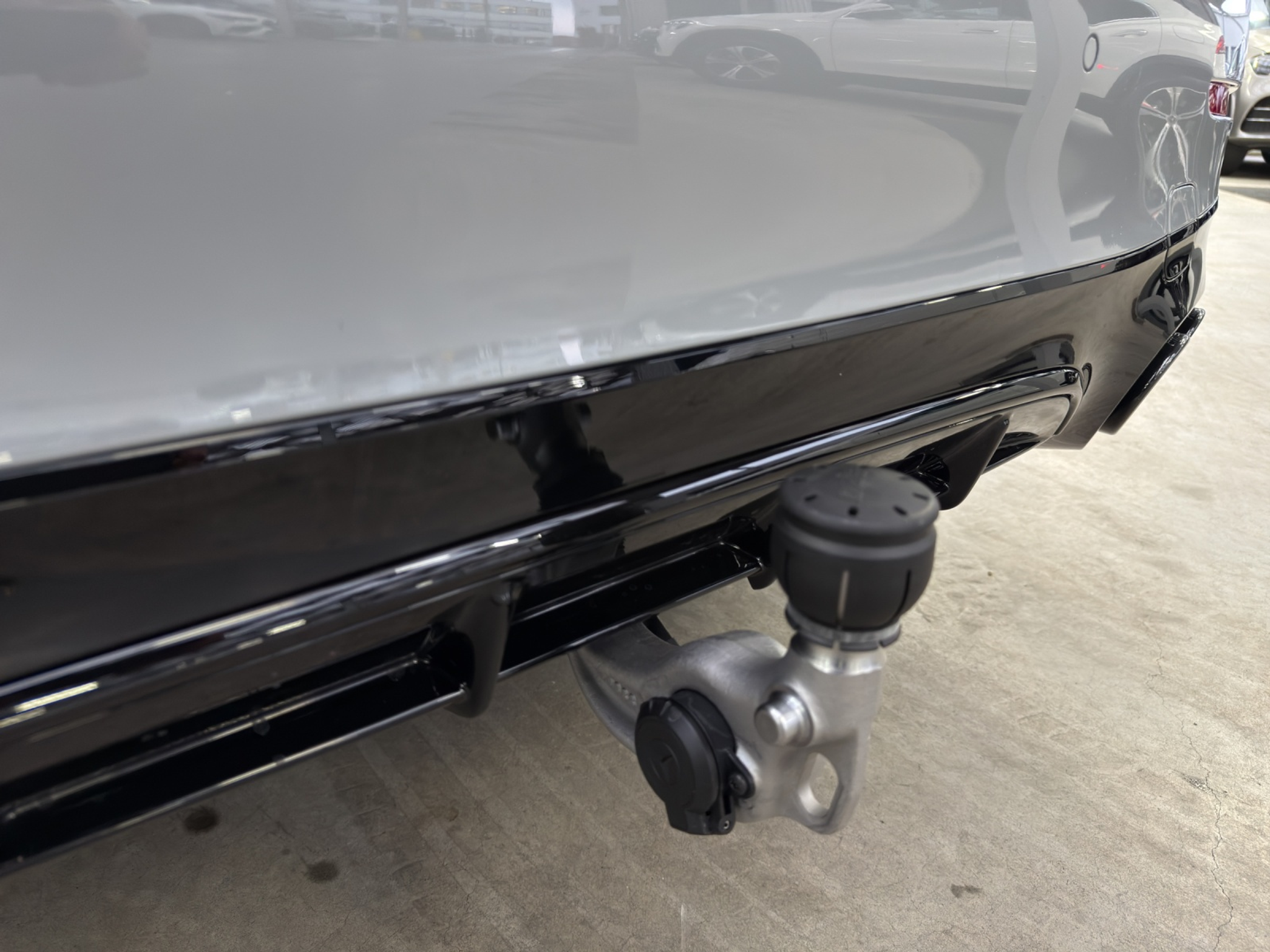 listing desktop thumbnail image 18