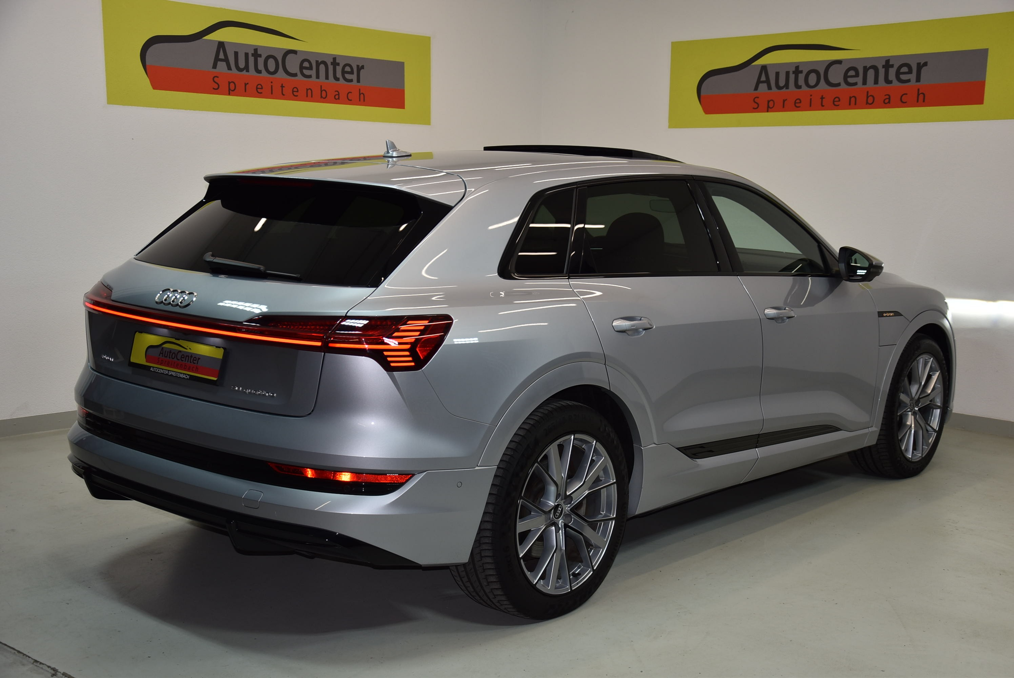 listing desktop thumbnail image 11