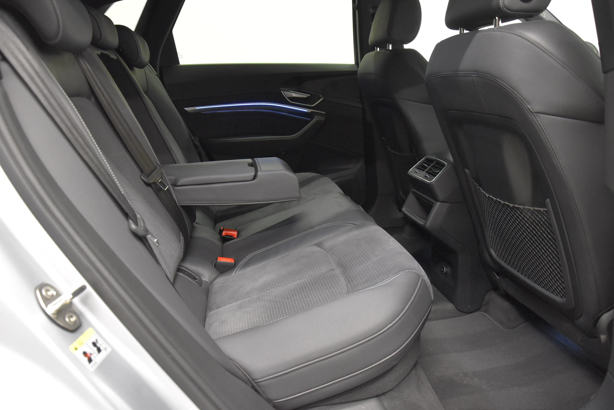 listing desktop thumbnail image 9