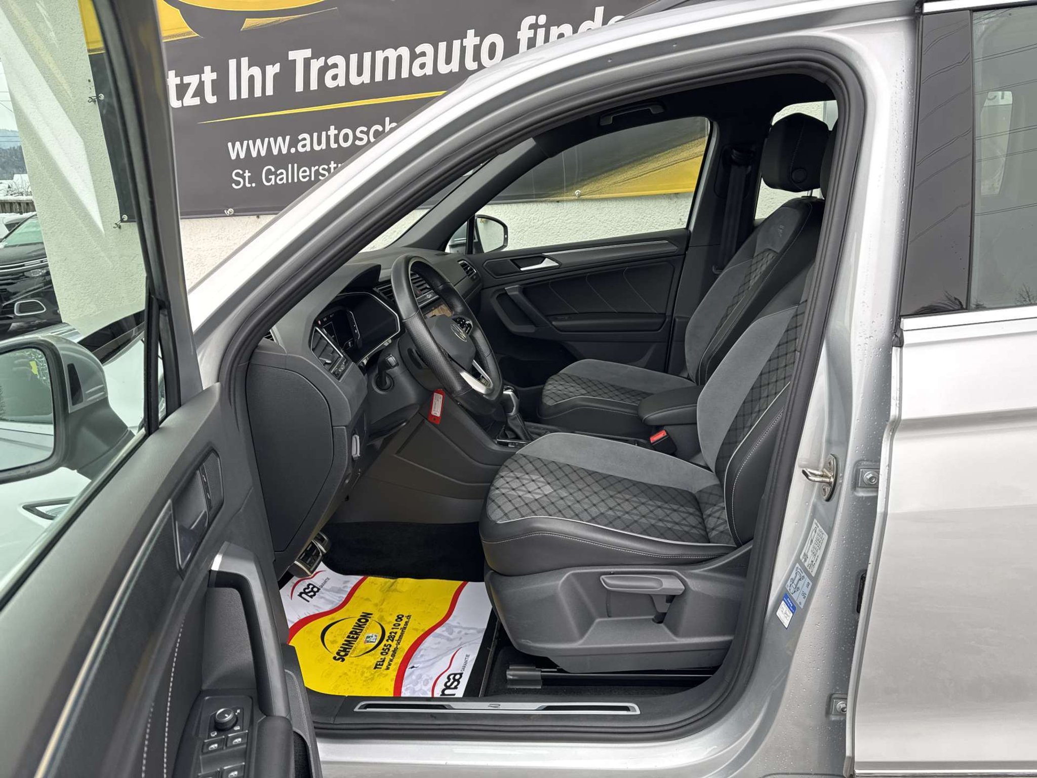 listing desktop thumbnail image 6