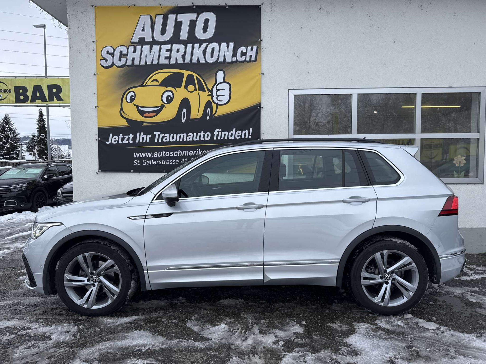 listing desktop thumbnail image 4