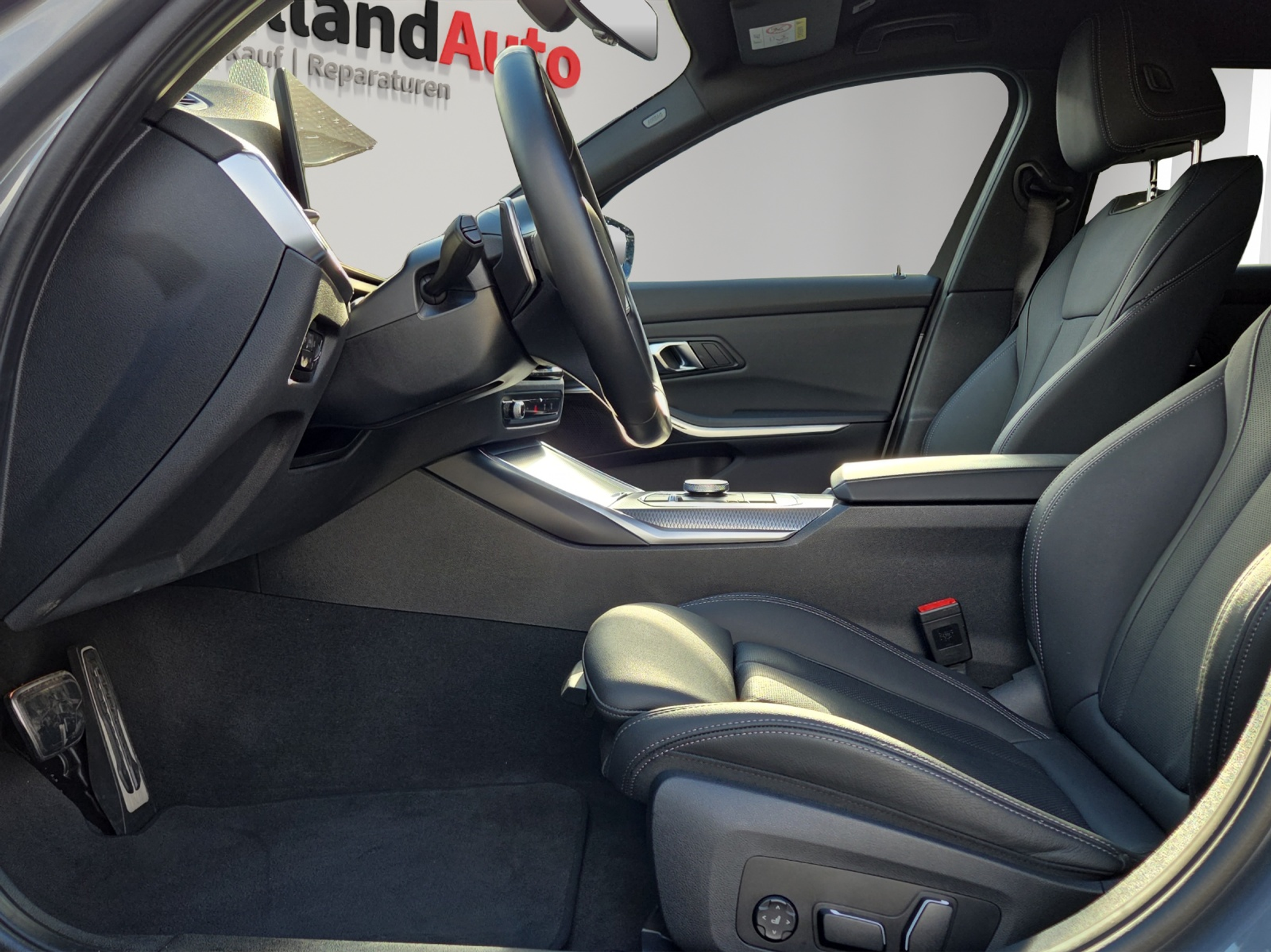 listing desktop thumbnail image 8