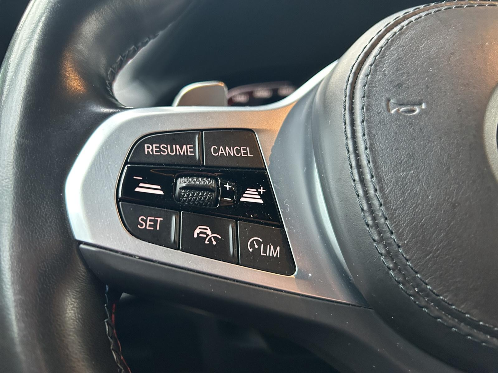 listing desktop thumbnail image 15