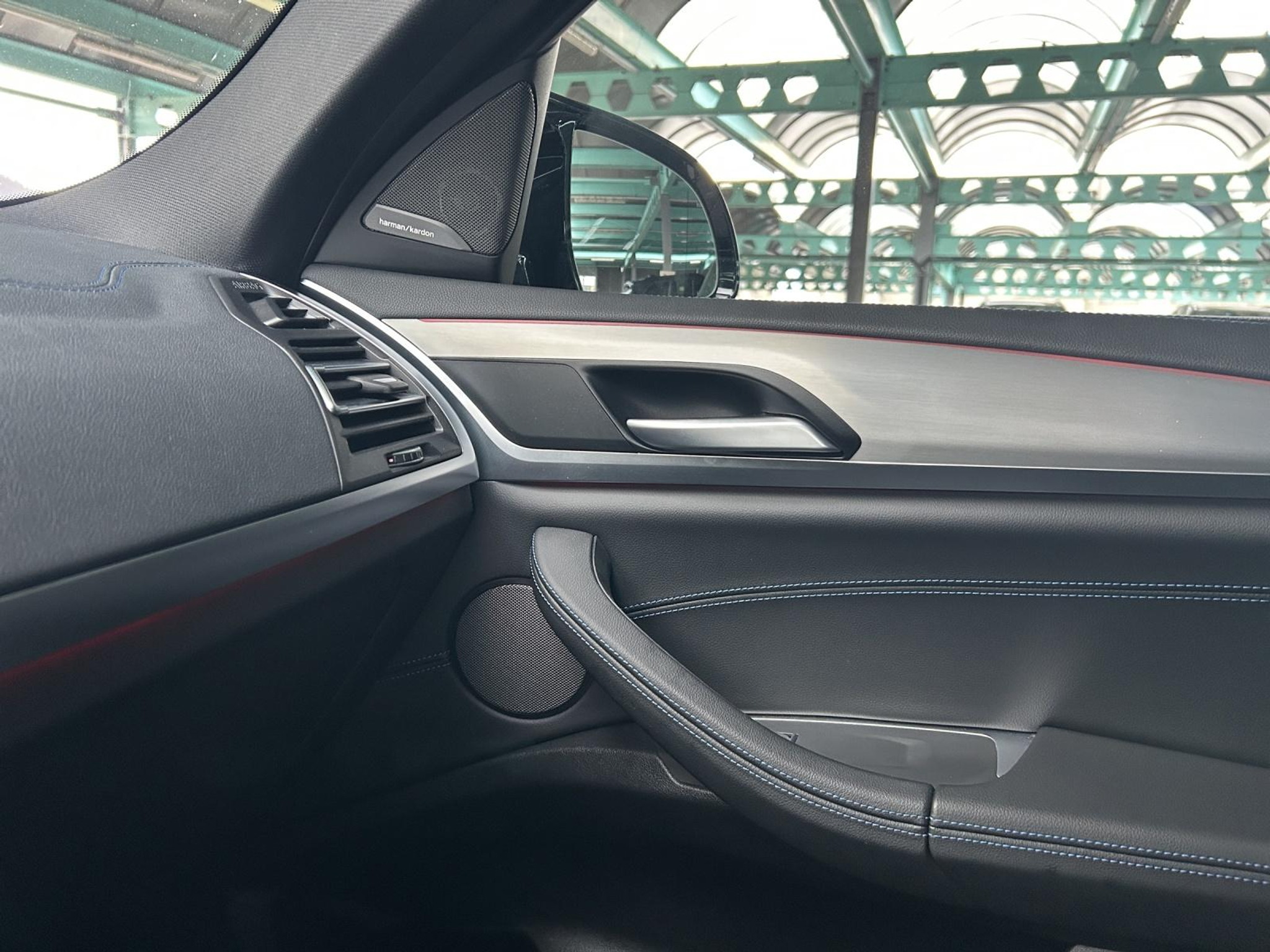 listing desktop thumbnail image 22