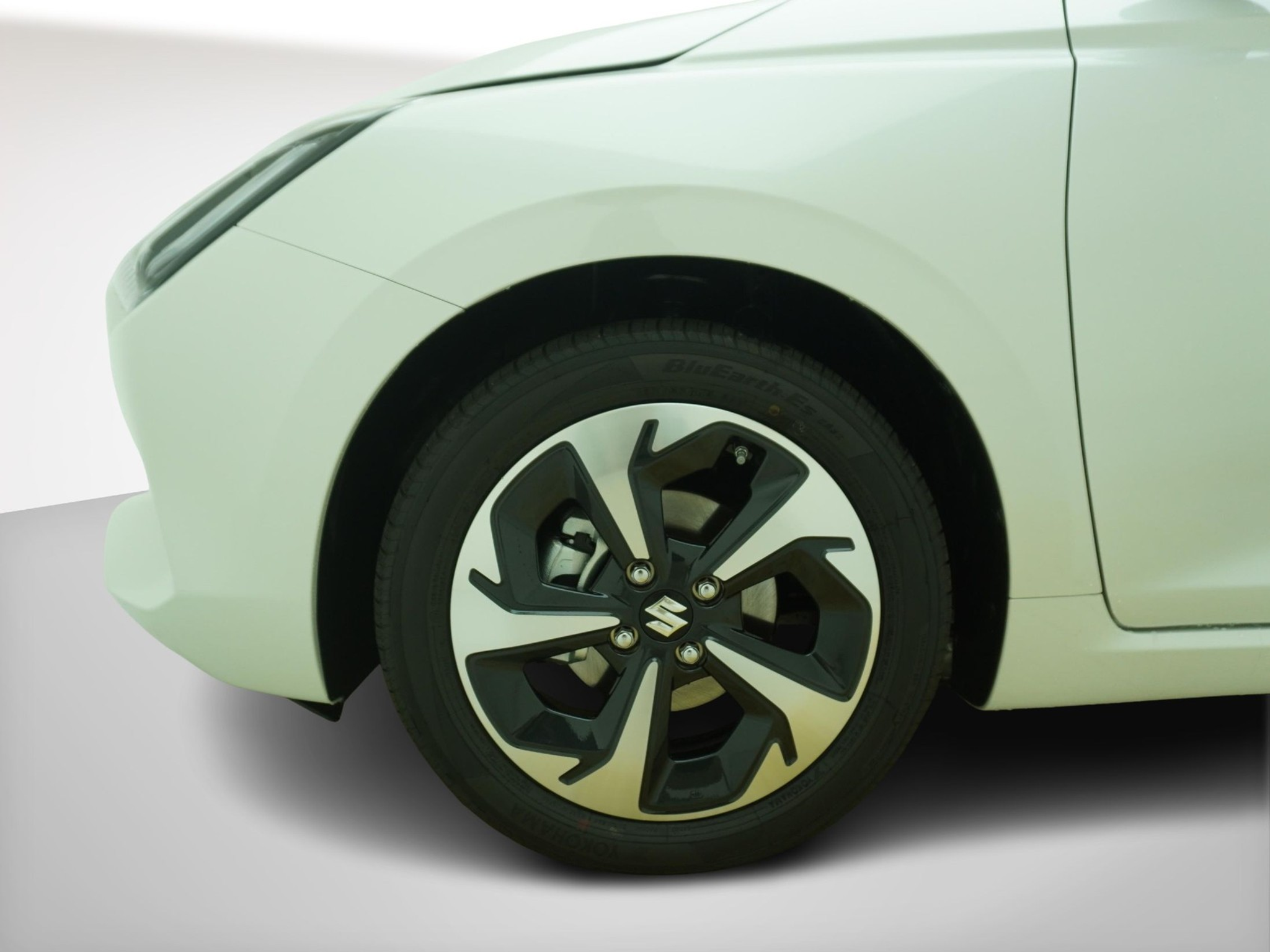 listing desktop thumbnail image 5