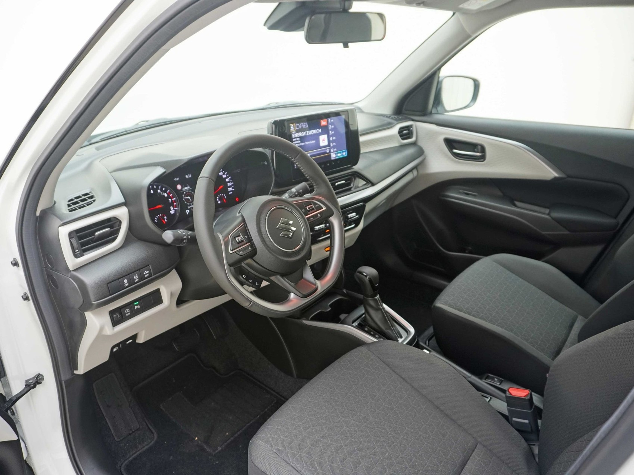 listing desktop thumbnail image 7