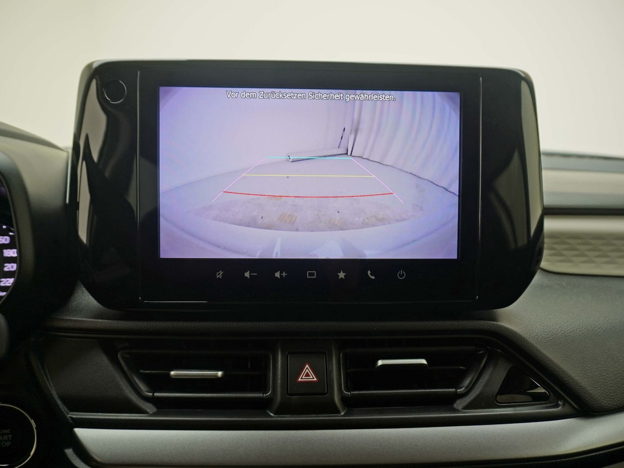 listing desktop thumbnail image 13