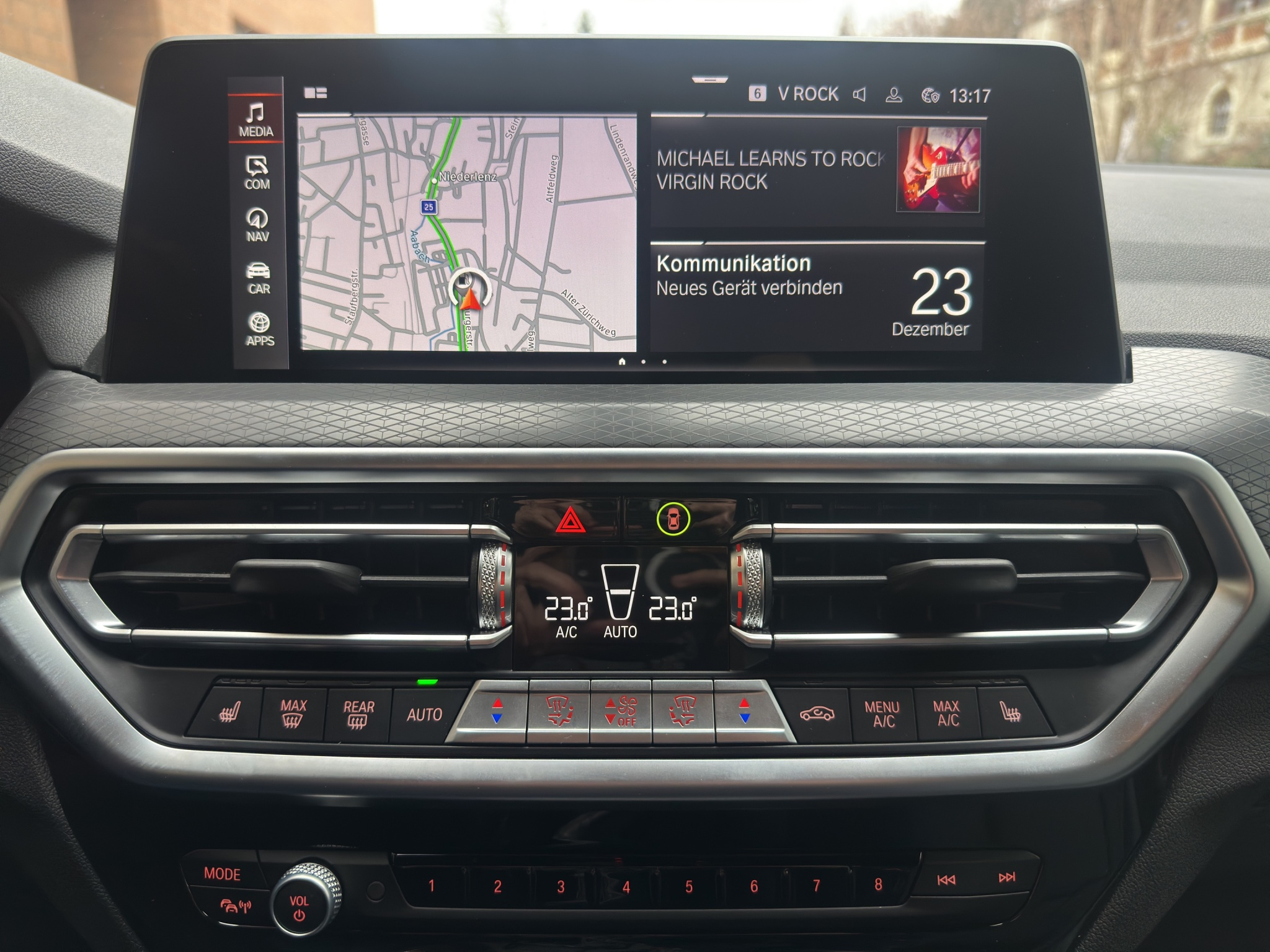 listing desktop thumbnail image 17