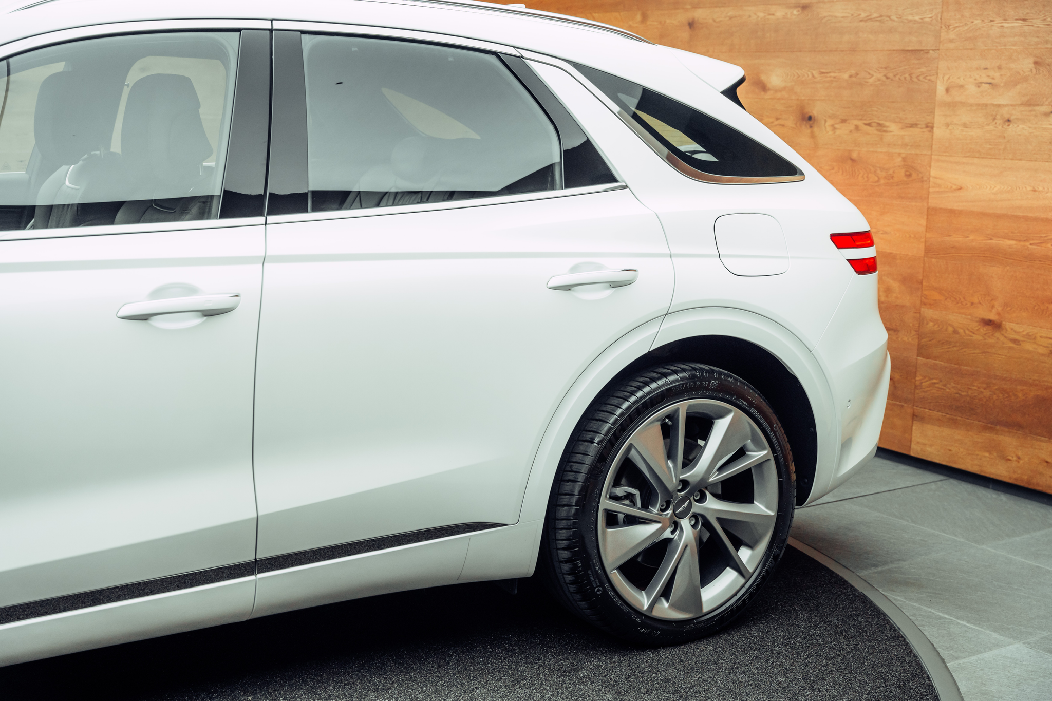 listing desktop thumbnail image 23