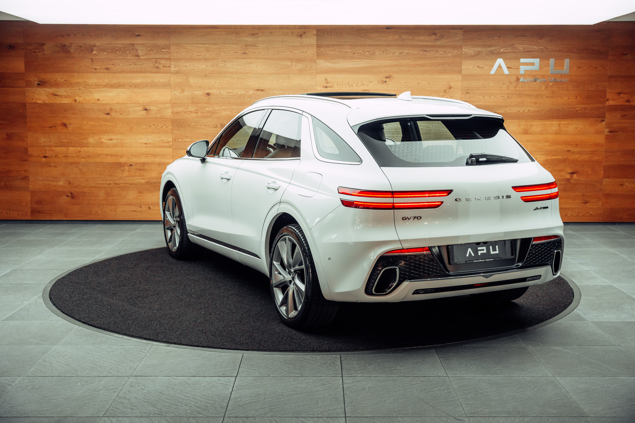 listing desktop thumbnail image 2