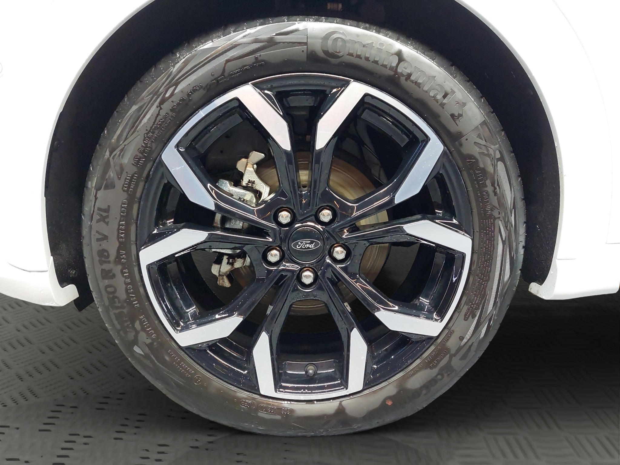 listing desktop thumbnail image 11