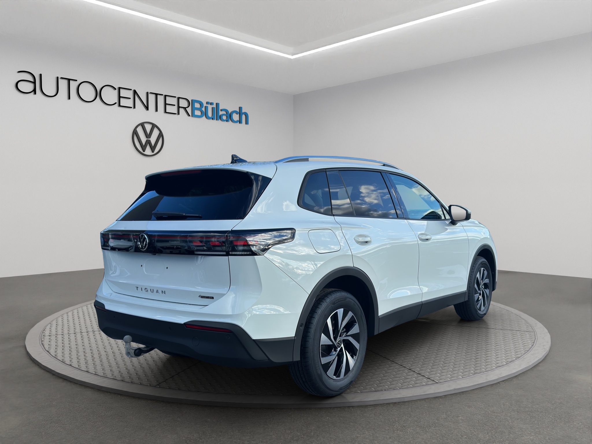 listing desktop thumbnail image 4