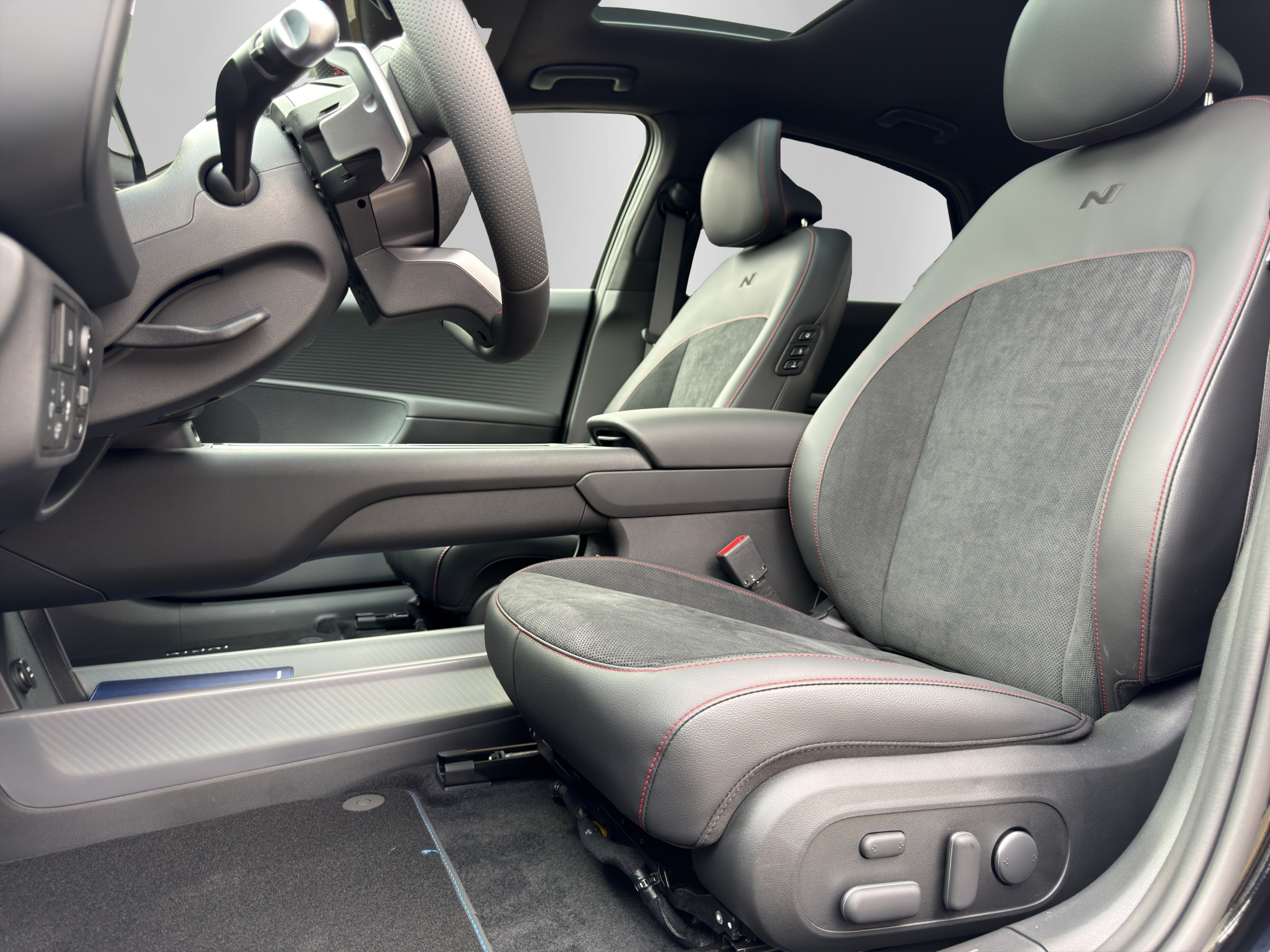 listing desktop thumbnail image 11