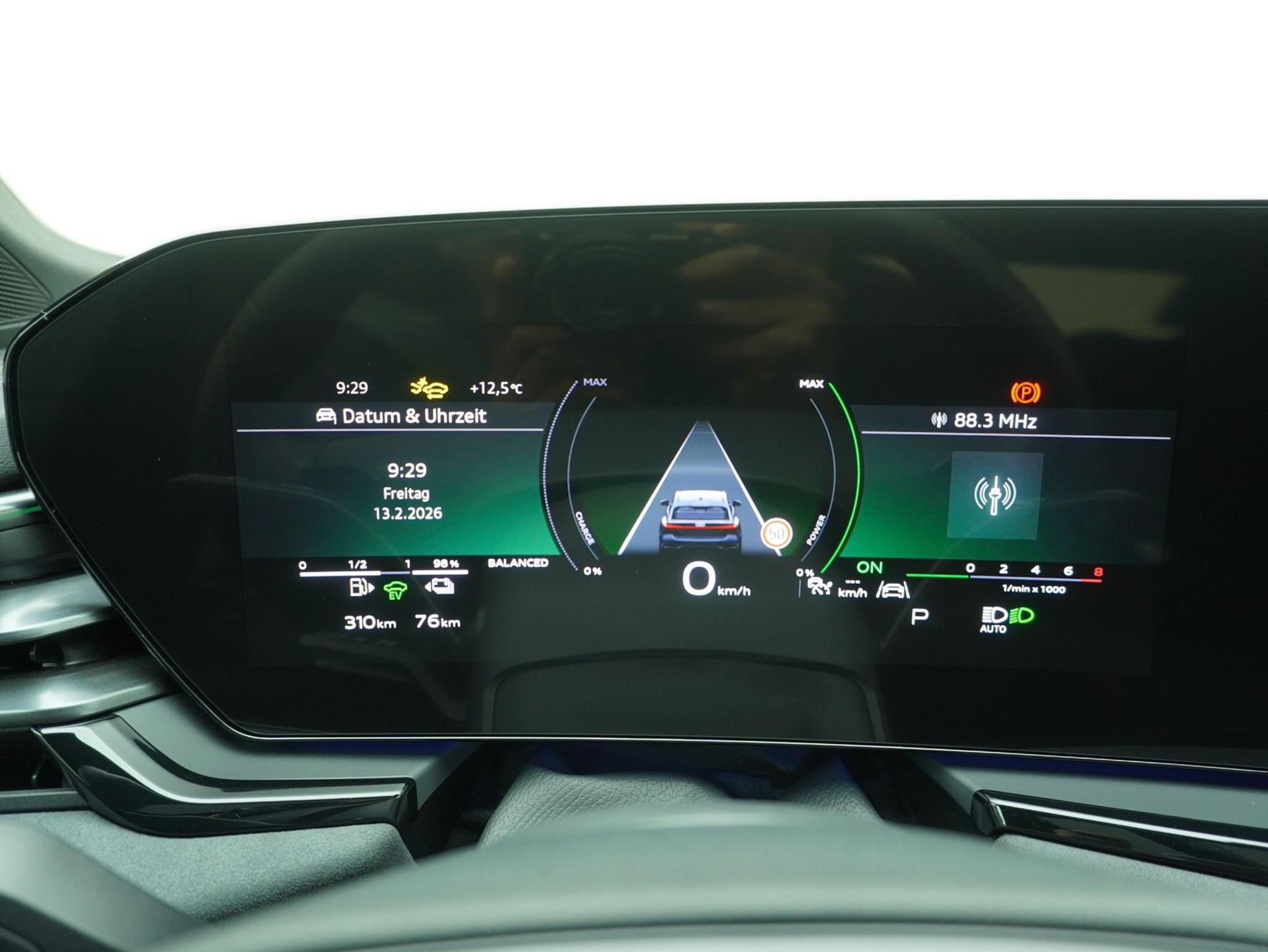 listing desktop thumbnail image 16